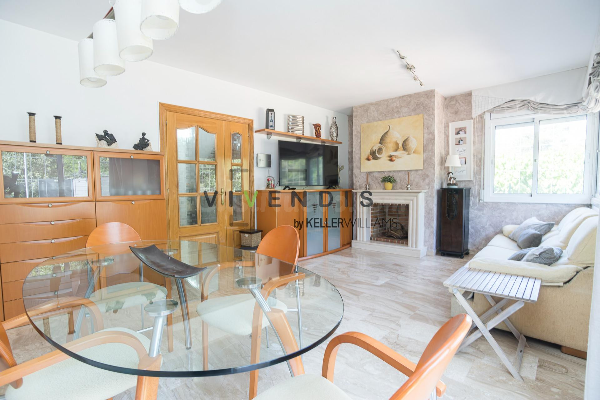 CASA REFORMADA EN BONREPOS · CORBERA DE LLOBREGAT - foto 3