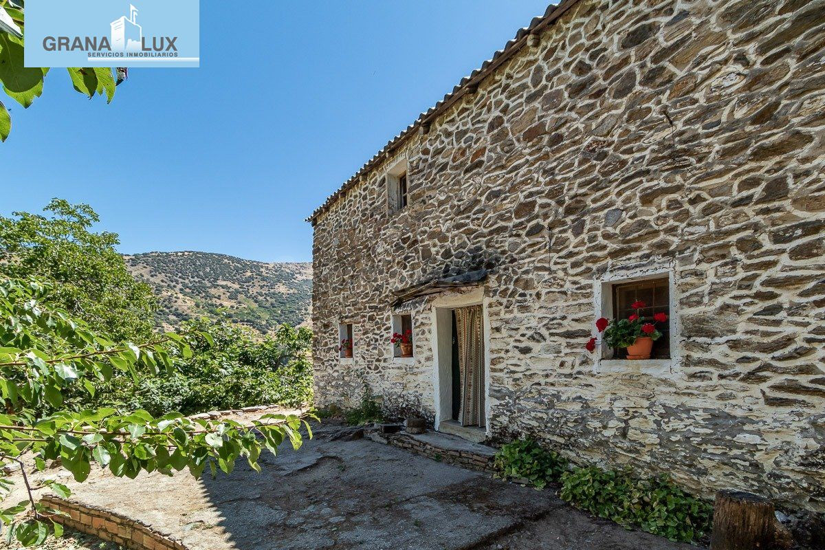 73.000 m2 Finca rústica con vivienda en Güéjar Sierra