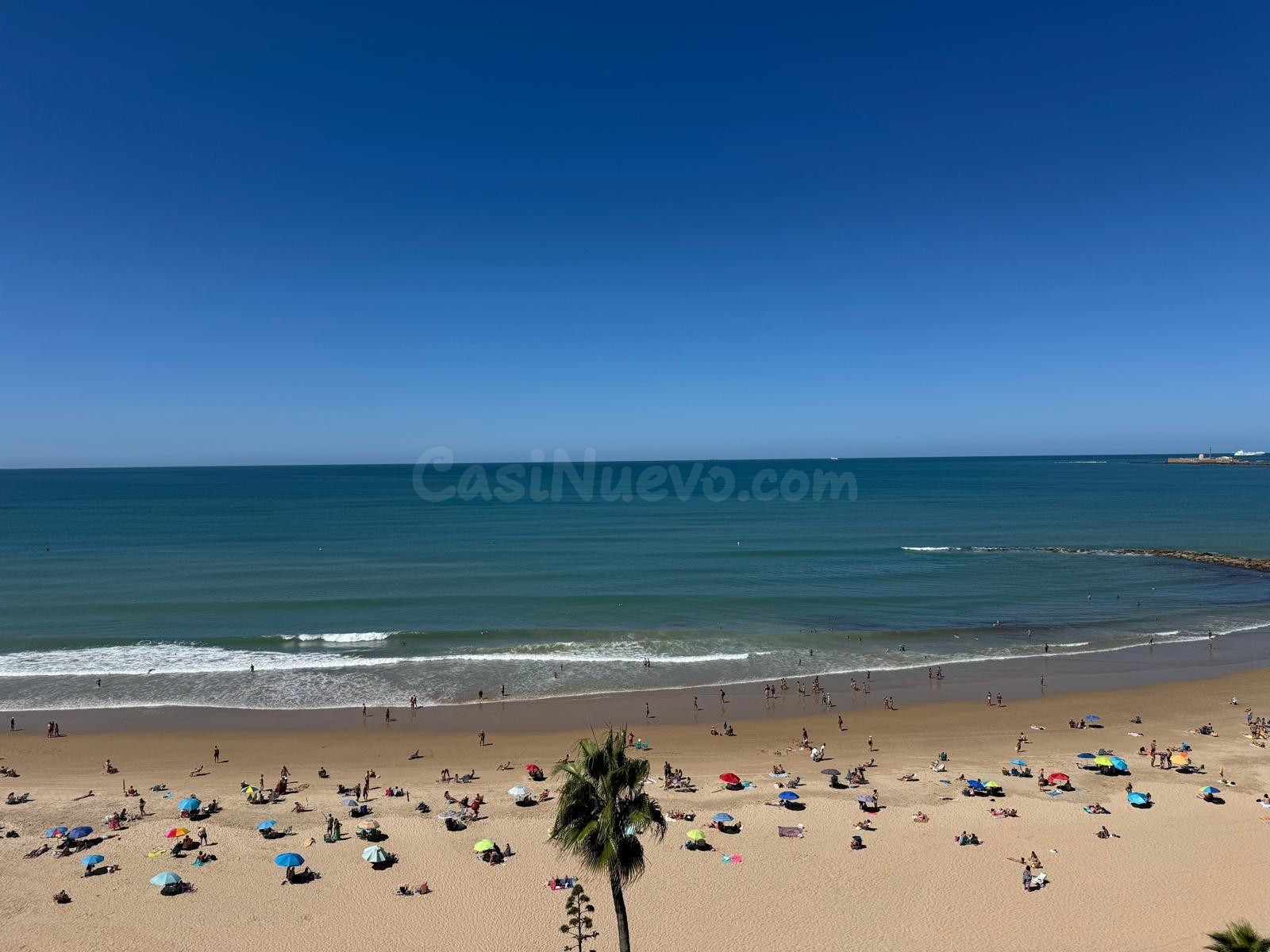 Piso frontal al mar en alquiler por temporada.