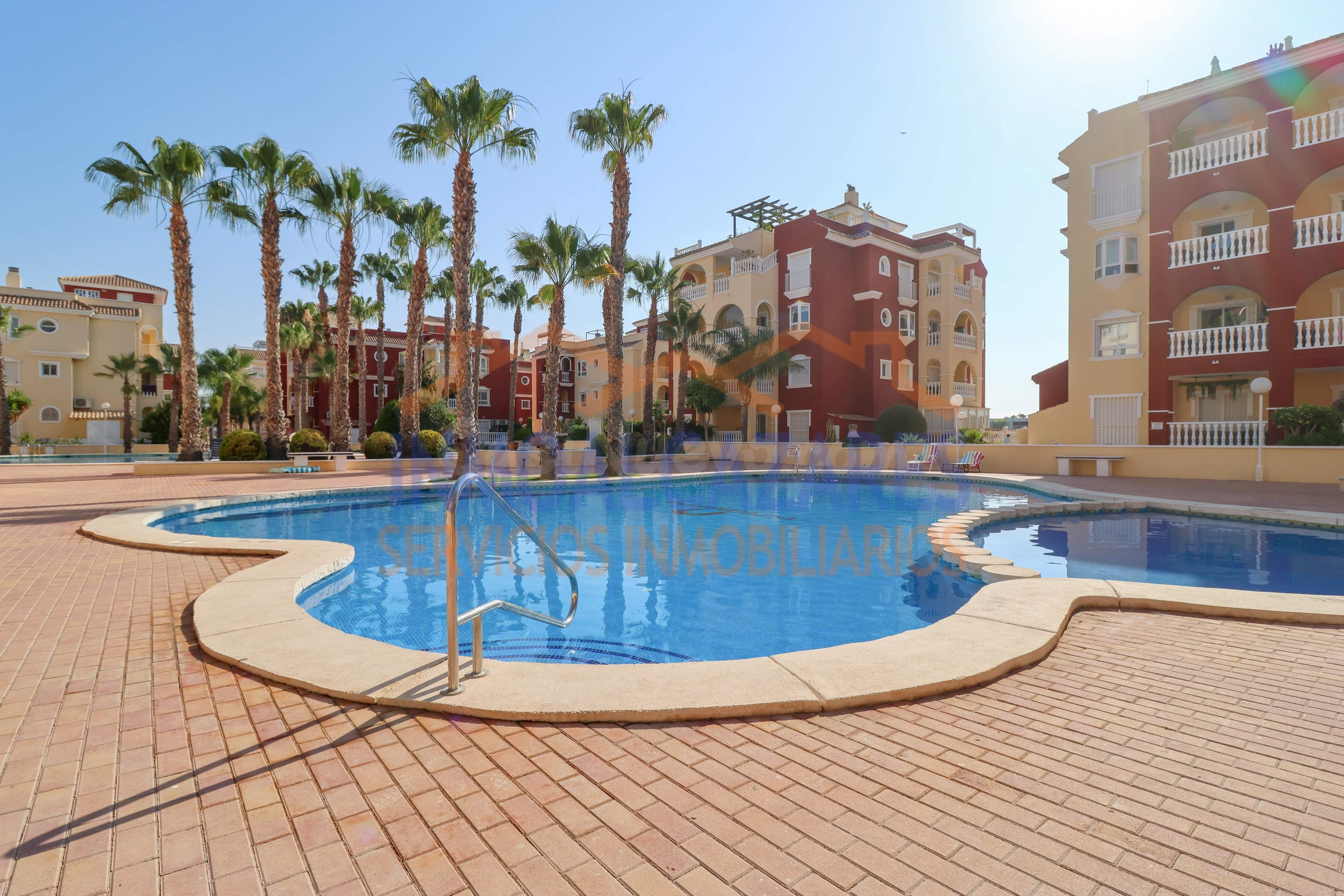 ÁTICO DE 2 habitaciones, SOLARIUM PRIVADO Y PISCINA COMUNITA - foto 2