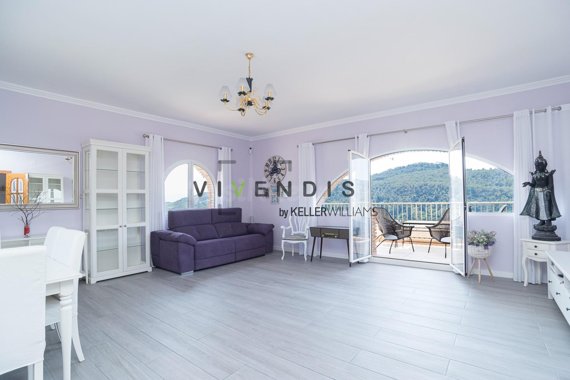 CASA REFORMADA EN CREU SUSSALBA · CORBERA DE LLOBREGAT - foto 5