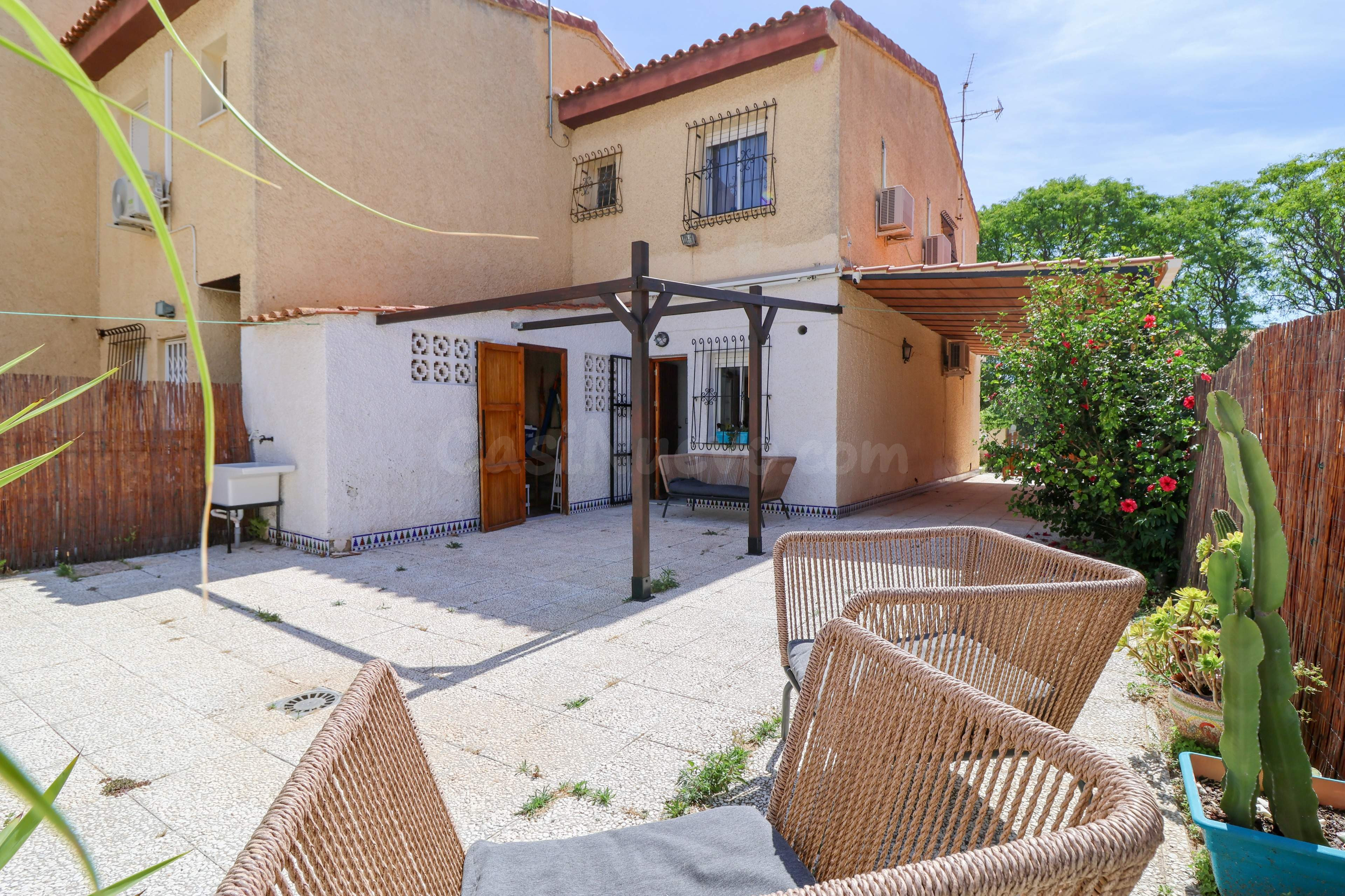 A SOLO 350m DEL MAR, DUPLEX CON JARDIN, 3 habitaciones Y 2 B - foto 3