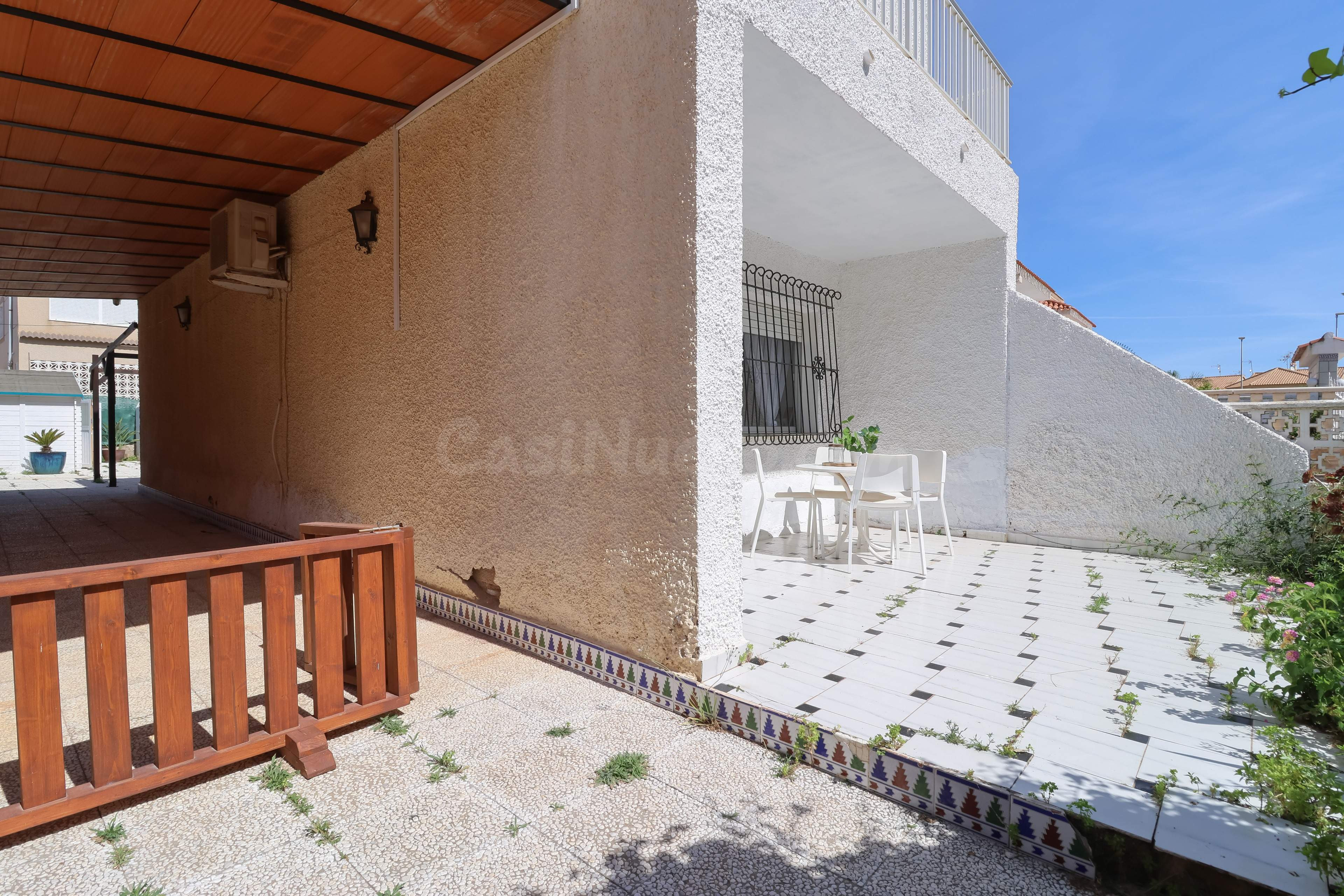 A SOLO 350m DEL MAR, DUPLEX CON JARDIN, 3 habitaciones Y 2 B - foto 4