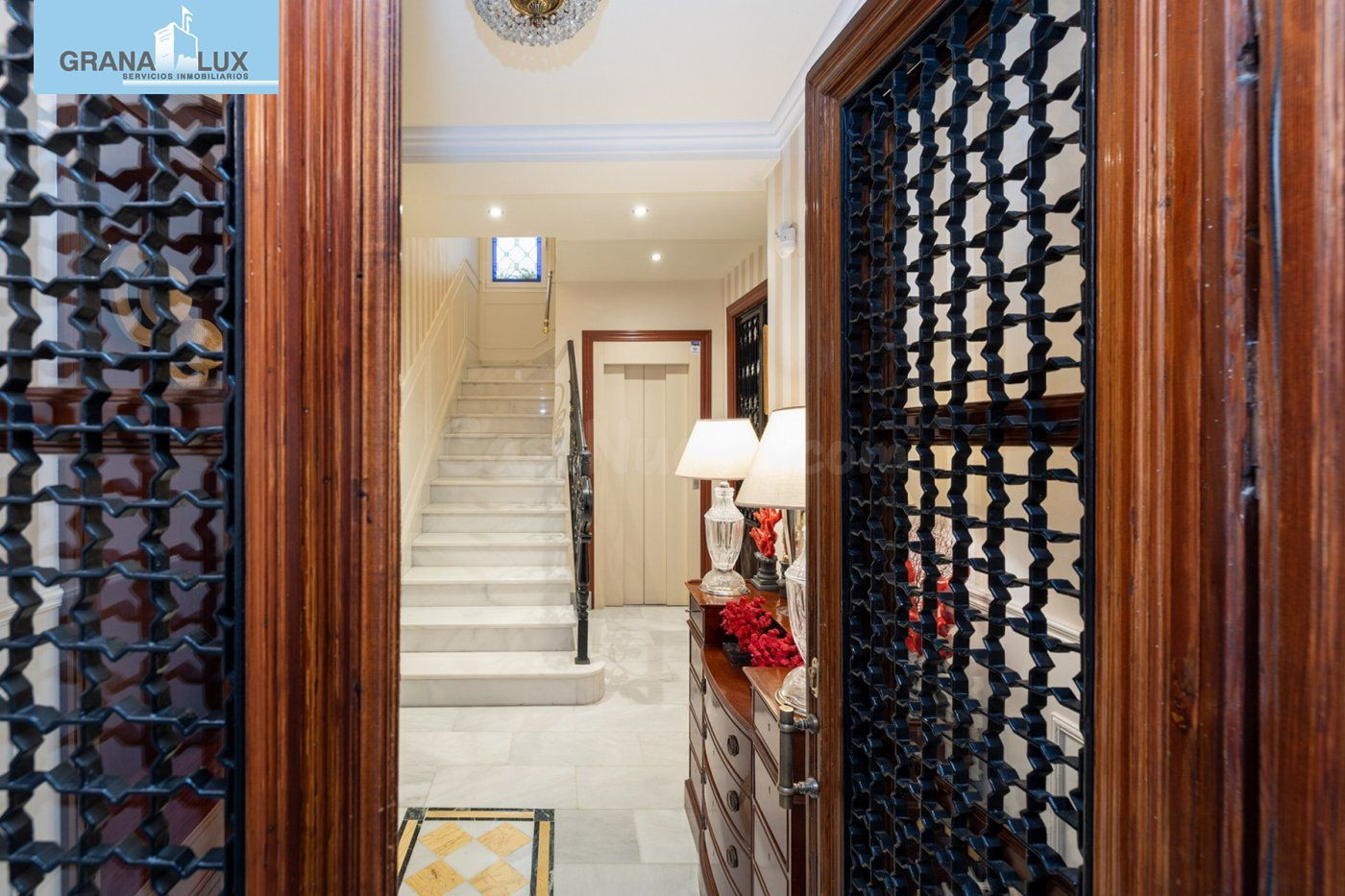 FANTASTICA CASA EN PLAZA DE LOS LOBOS - foto 2