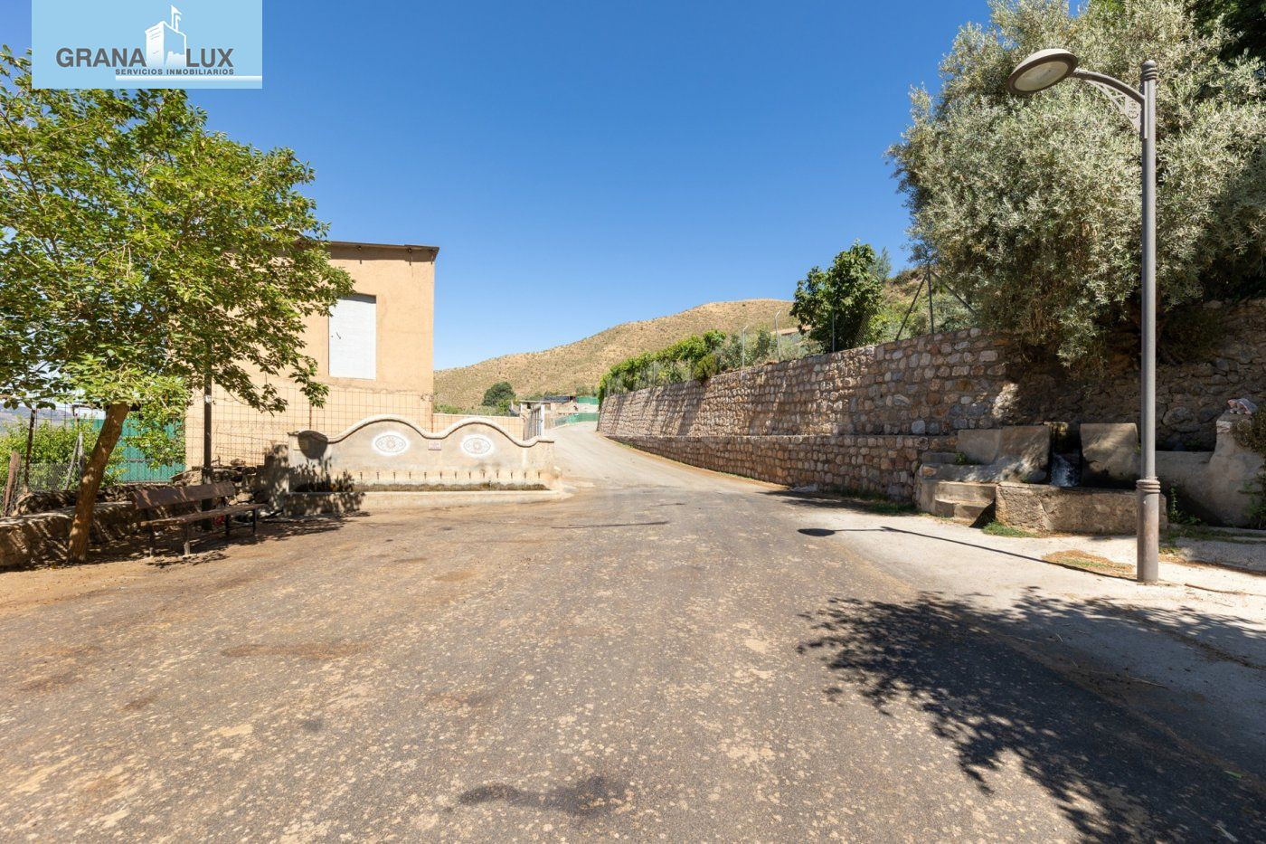 Venta de 6.634 m2 de suelo urbano en Güejar Sierra (Granada)