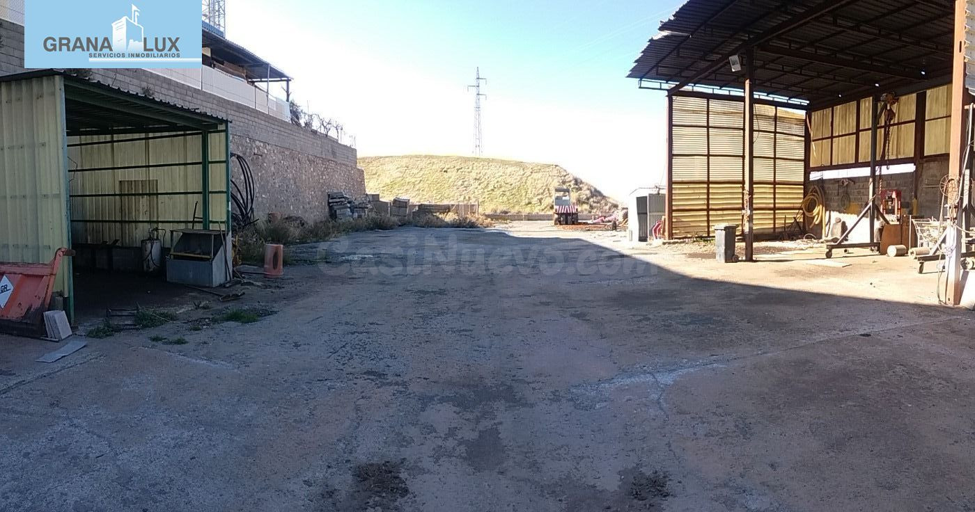 SOLAR INDUSTRIAL EN LAS CANTERAS, BARRIO DE MONACHIL