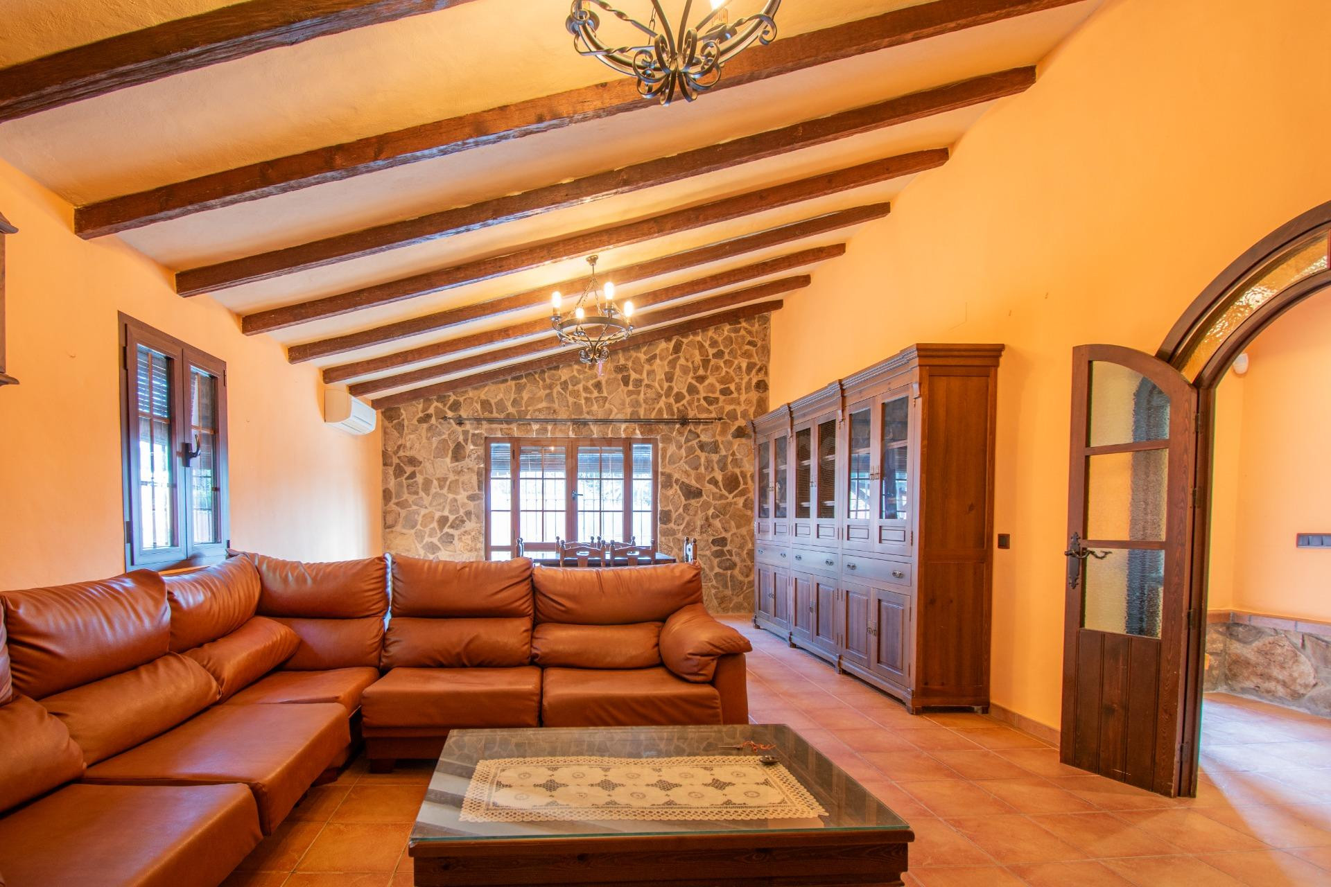 MAGNÍFICO CHALET EN LA ZONA DE LA RANA VERDE - foto 4