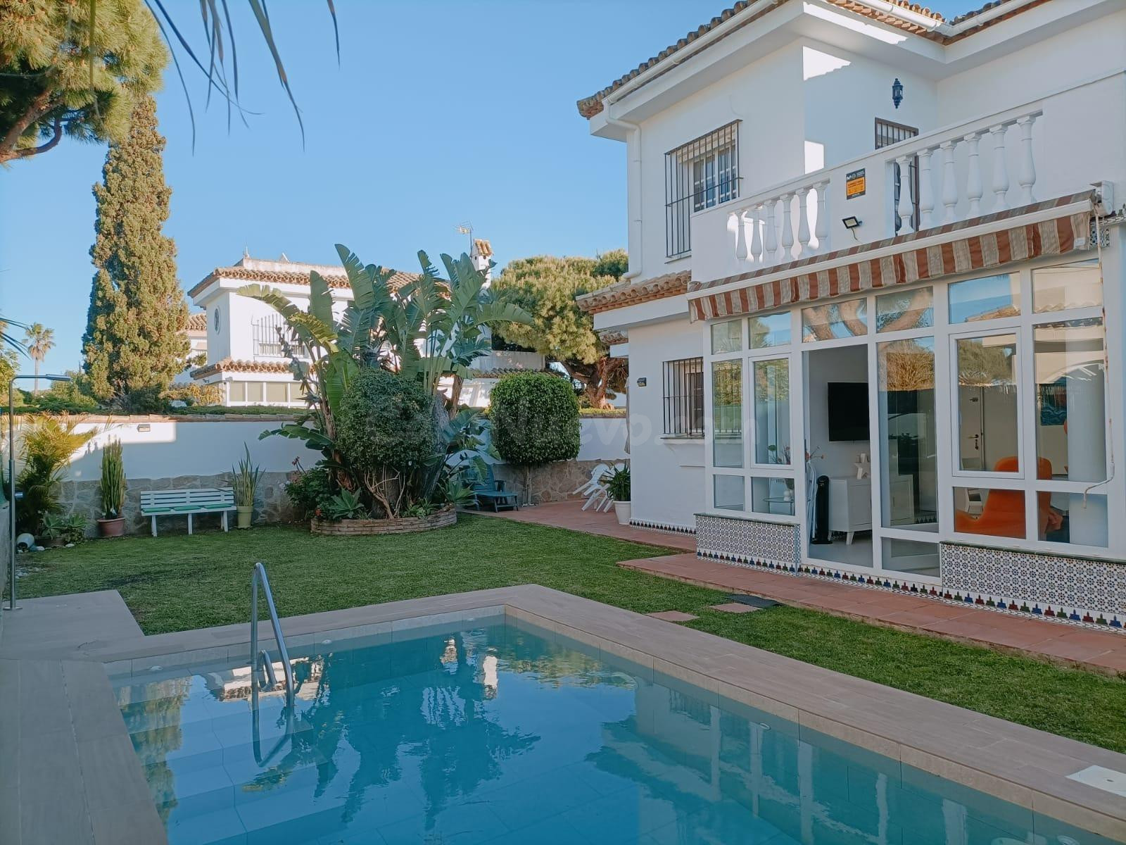 ESPECTACULAR CHALET EN COSTA SANCTI PETRI - foto 4