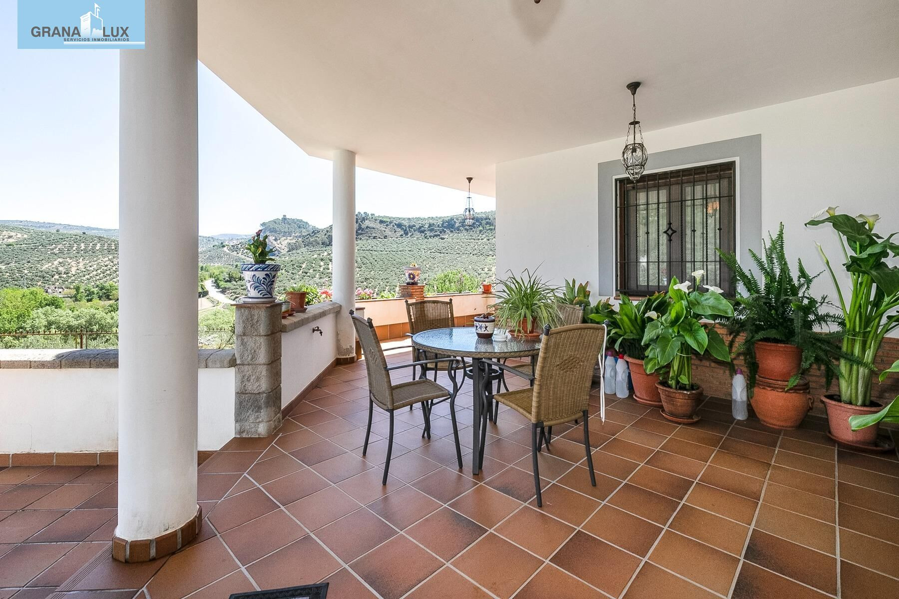 Casa con terreno ubicada en plena naturaleza, a tan solo 2km - foto 3