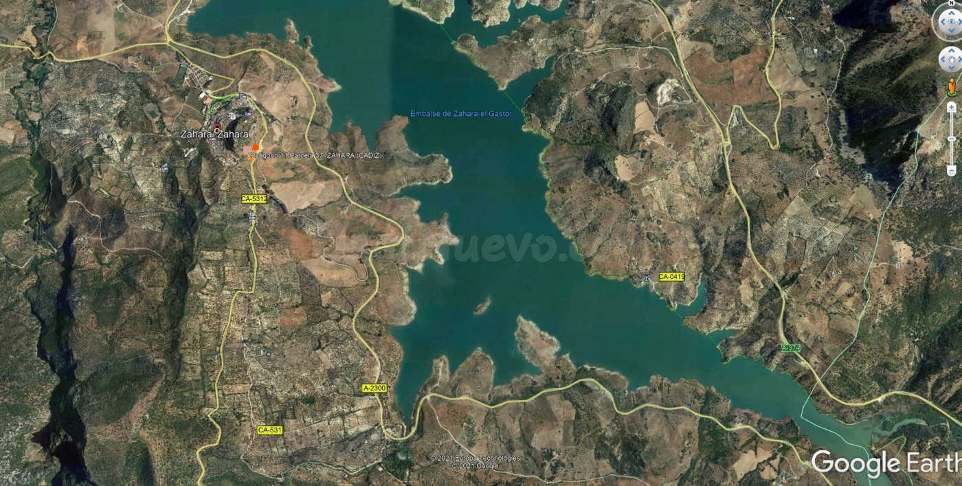 SE VENDE FINCA DE OLIVAR EN ZAHARA CON VISTAS AL LAGO - foto 3