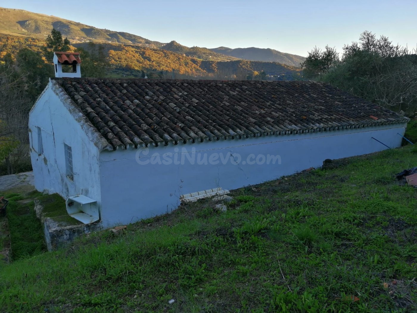 SE VENDE TERRENO CON CASA EN CORTES