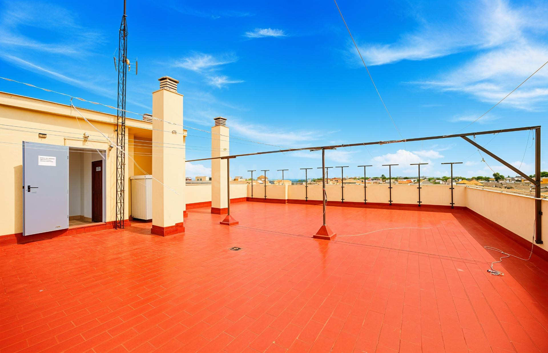 INCREIBLE VIVIENDA CON GARAJE Y TRASTERO