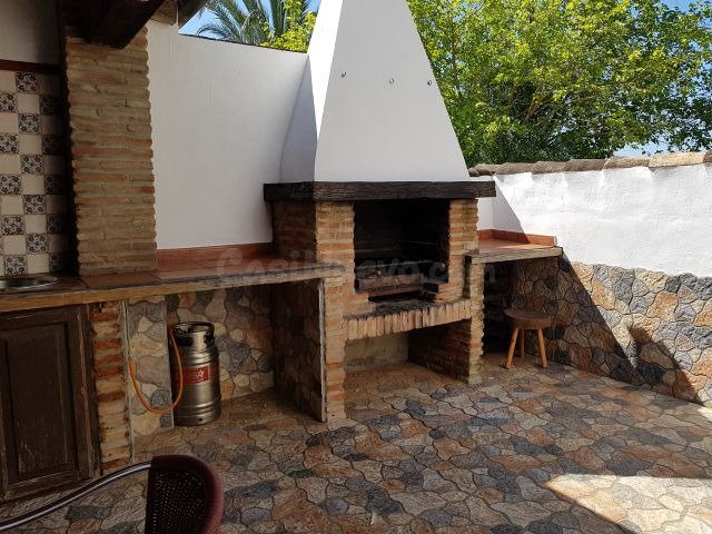 SE VENDE FINCA CON CASA RURAL EN JIMENA DE LA FRONTERA - foto 3