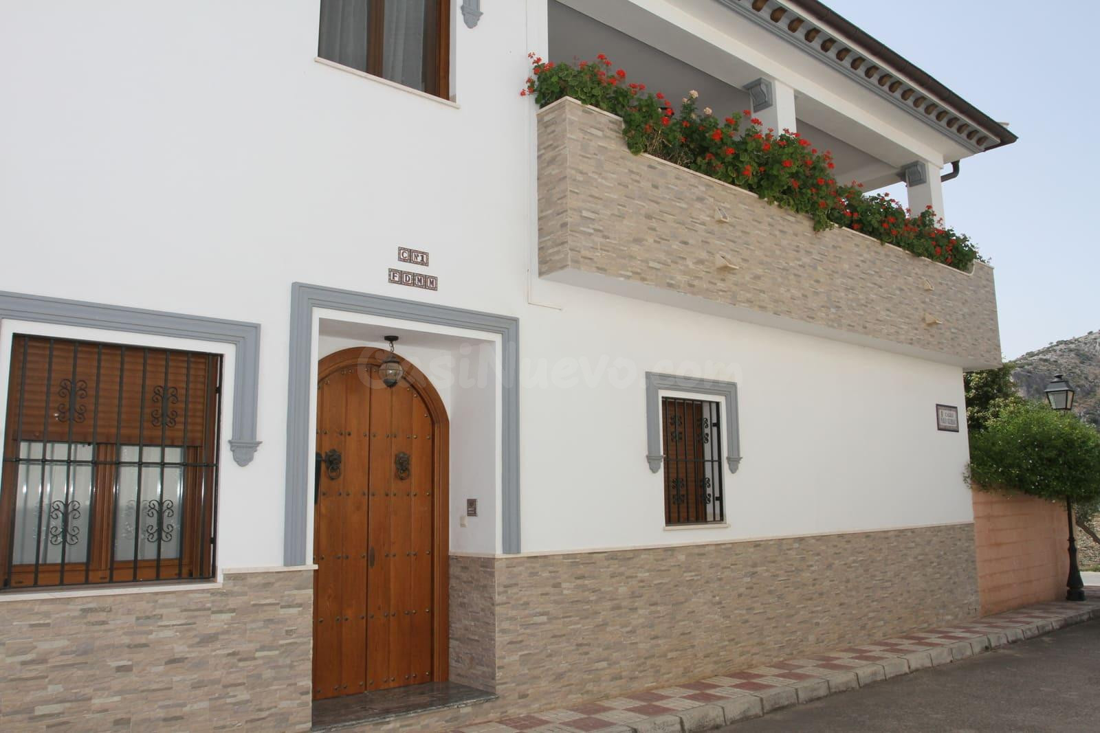 SE VENDE CASA EN LA CUEVA DEL BECERRO - foto 2