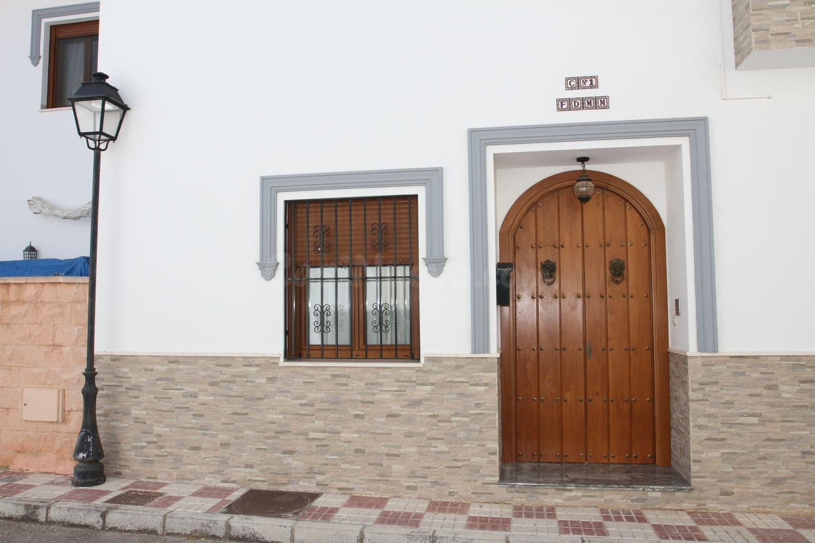 SE VENDE CASA EN LA CUEVA DEL BECERRO - foto 3