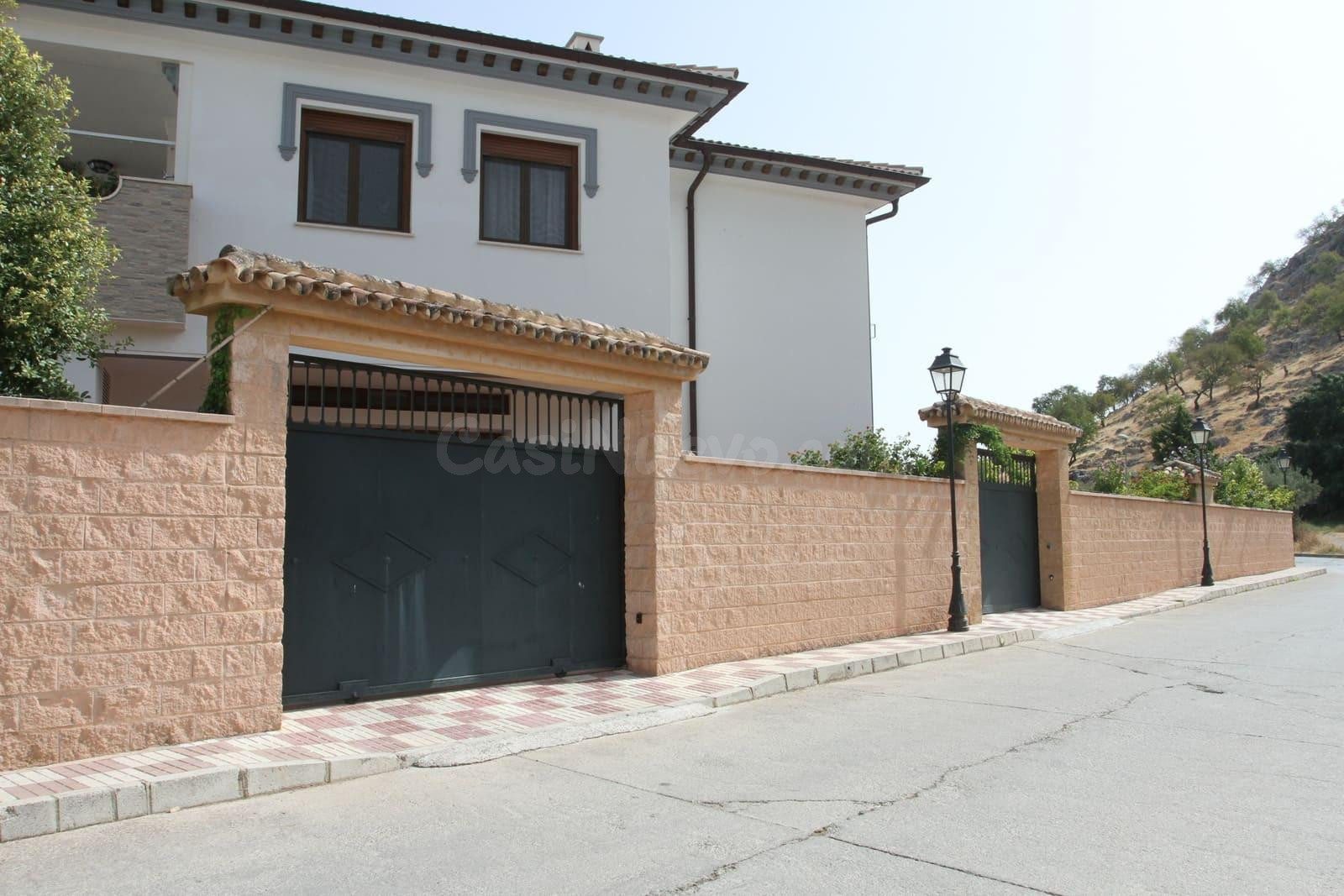 SE VENDE CASA EN LA CUEVA DEL BECERRO - foto 4