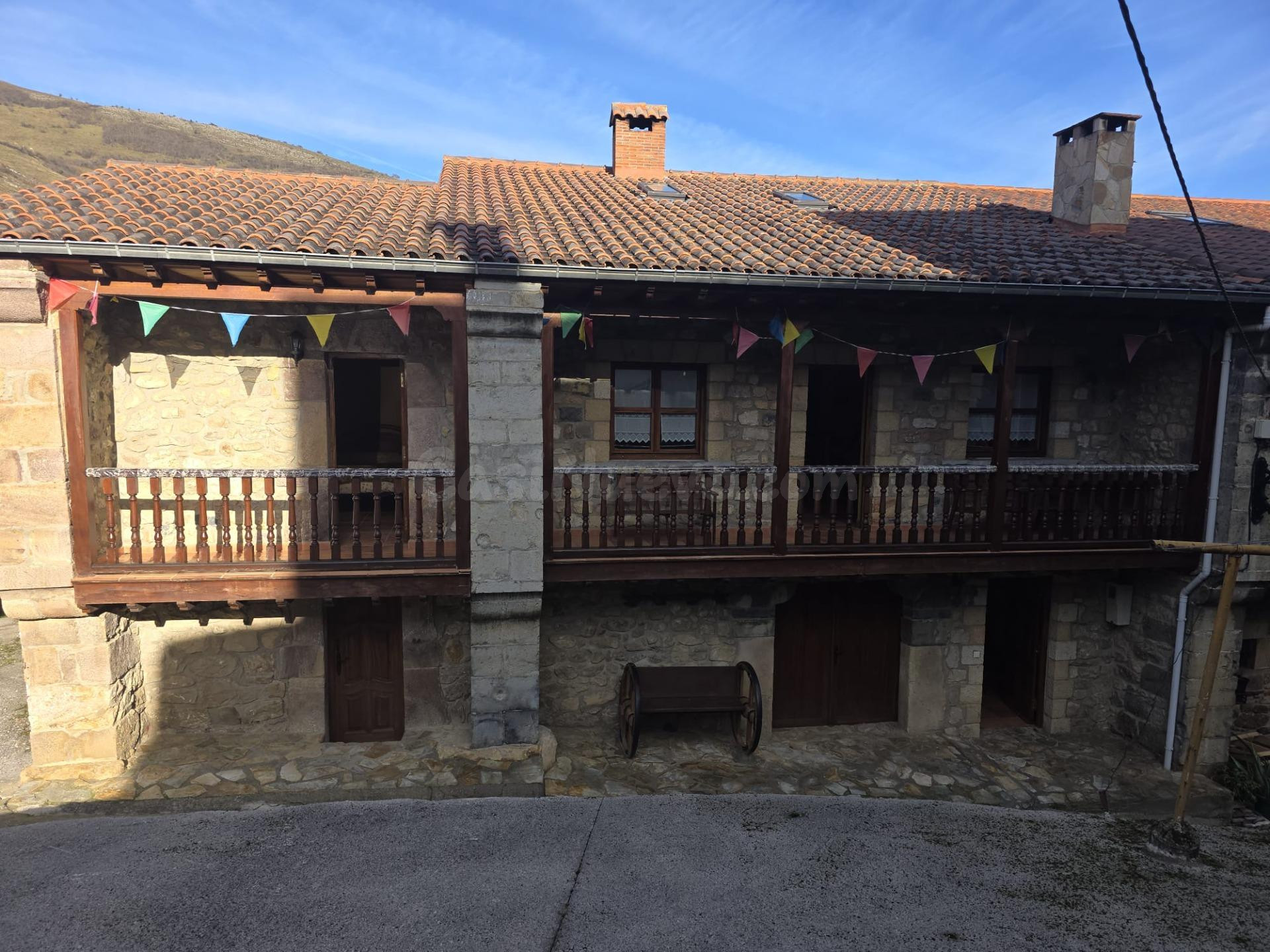 Se vende espectacular casa en Tudanca con aparcamiento