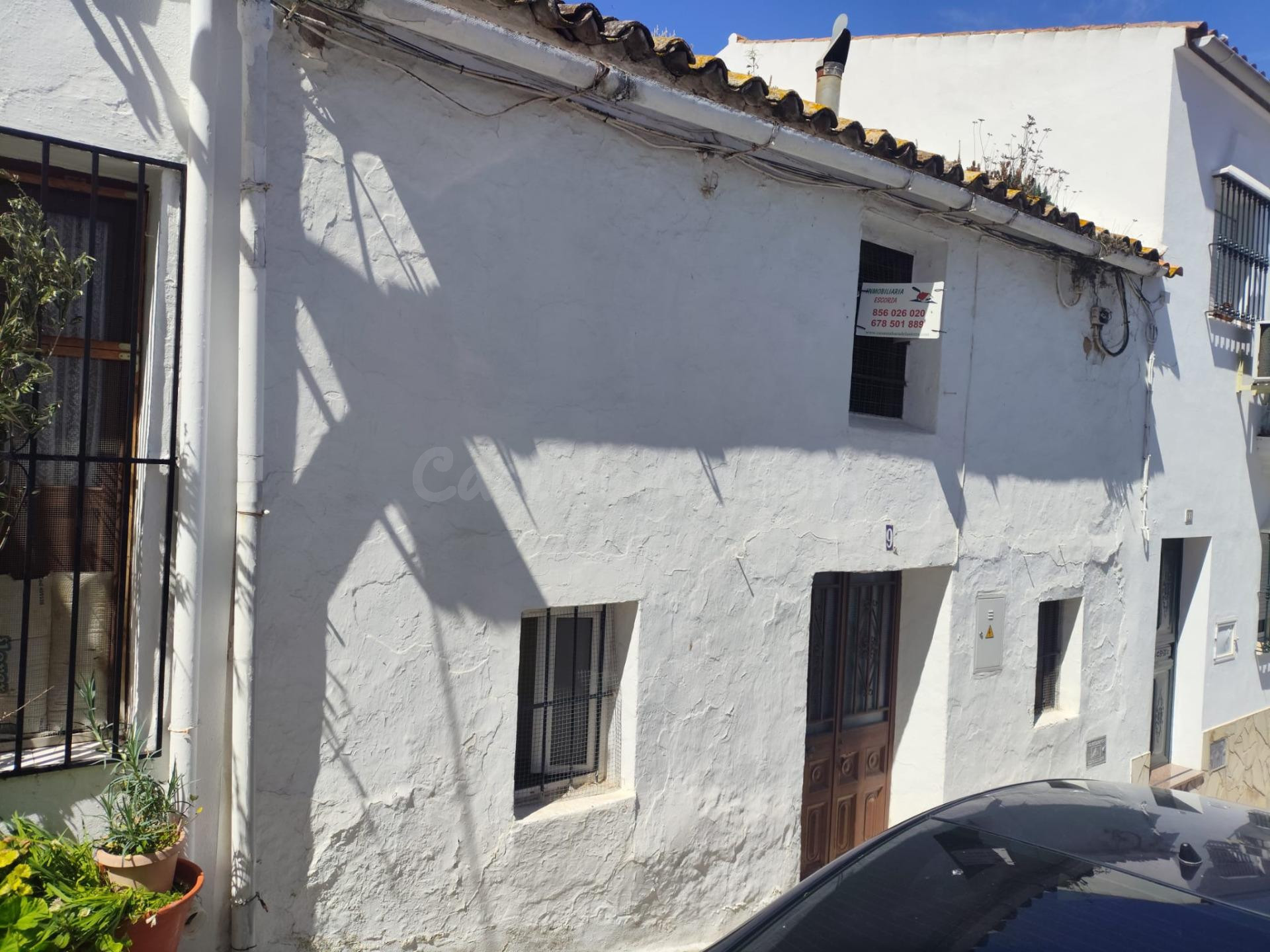 SE VENDE CASA EN EL CENTRO DE ZAHARA - foto 2
