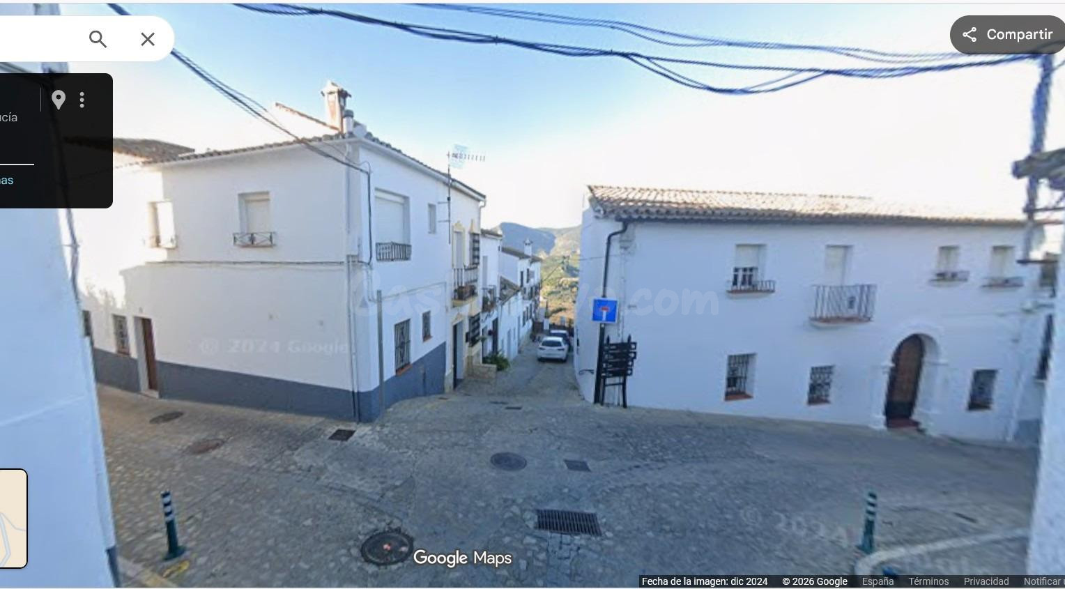 SE VENDE CASA EN EL CENTRO DE ZAHARA - foto 3