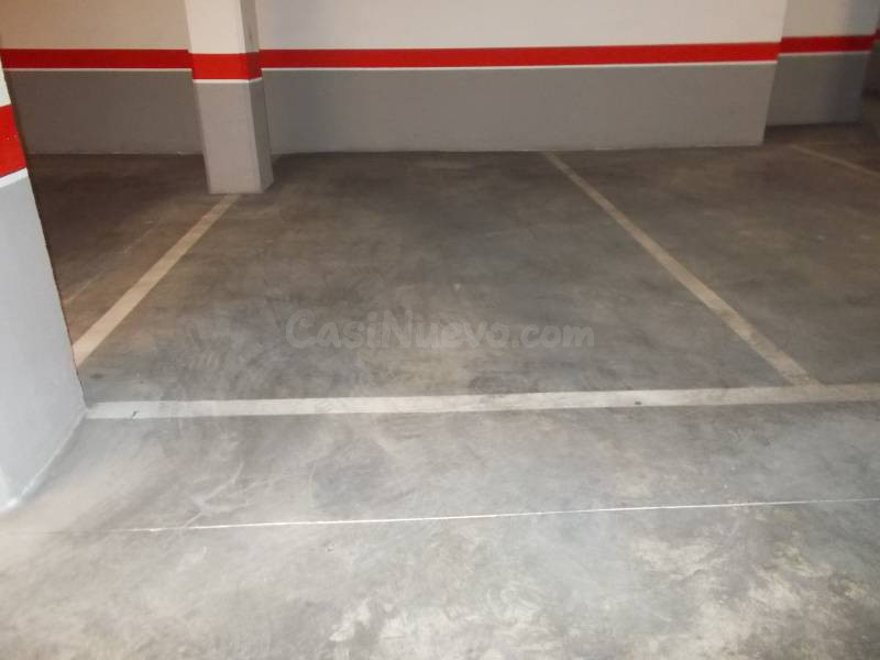 Garaje 12m² en venta - Plaza Madrid