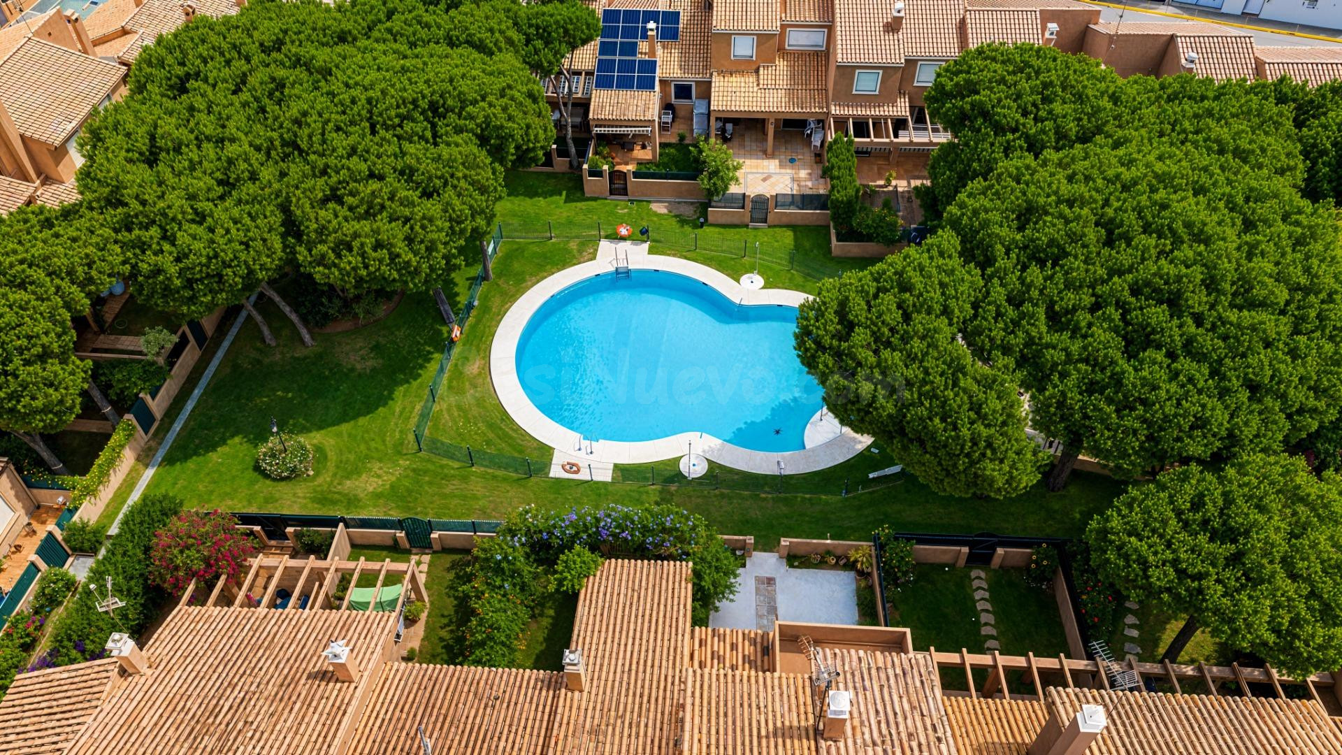 VIVIENDA EN PLANTA BAJA EN URBANIZACION CON PISCINA - foto 5