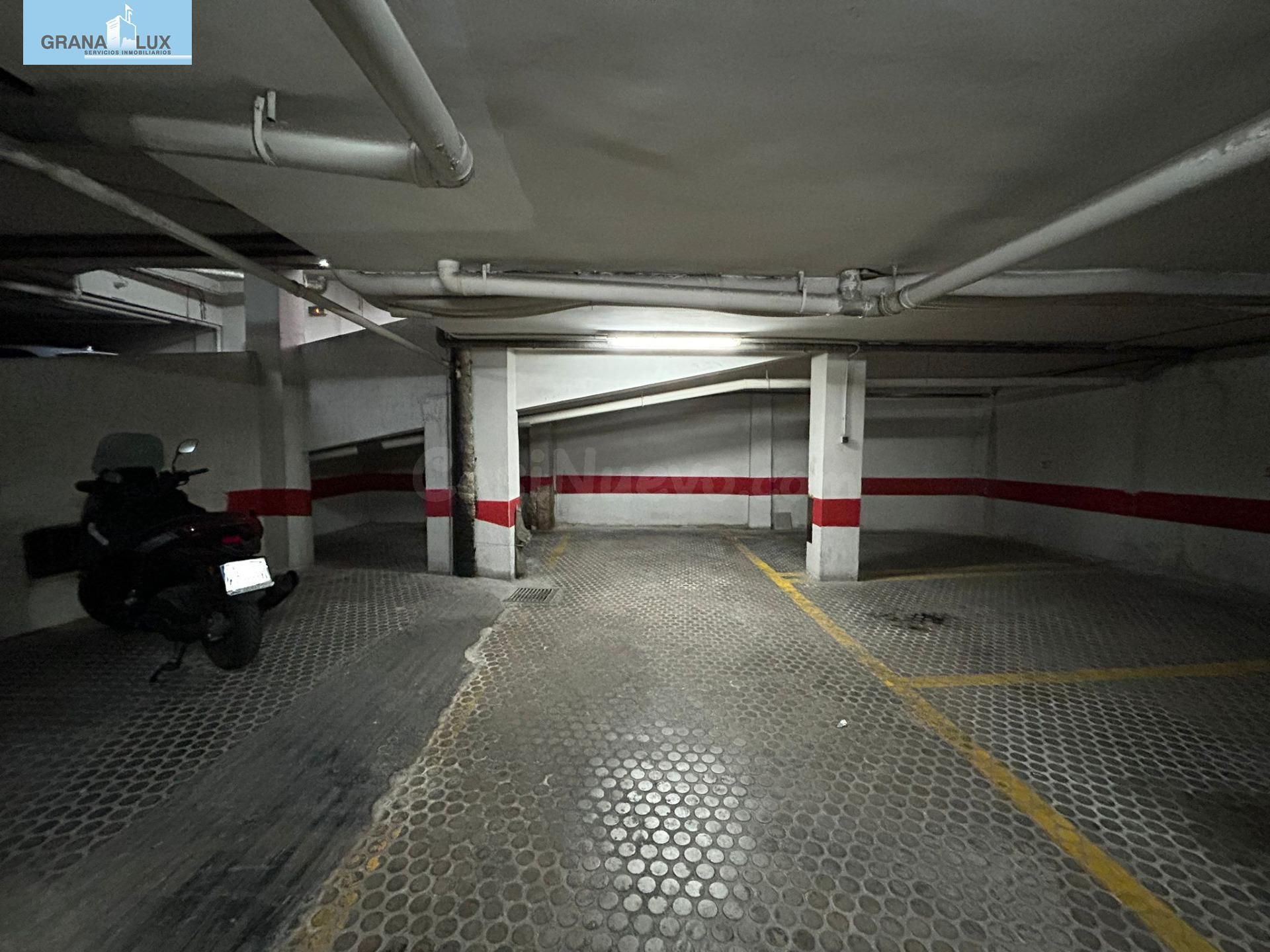 Plaza de garaje y trastero en Pajaritos - foto 4