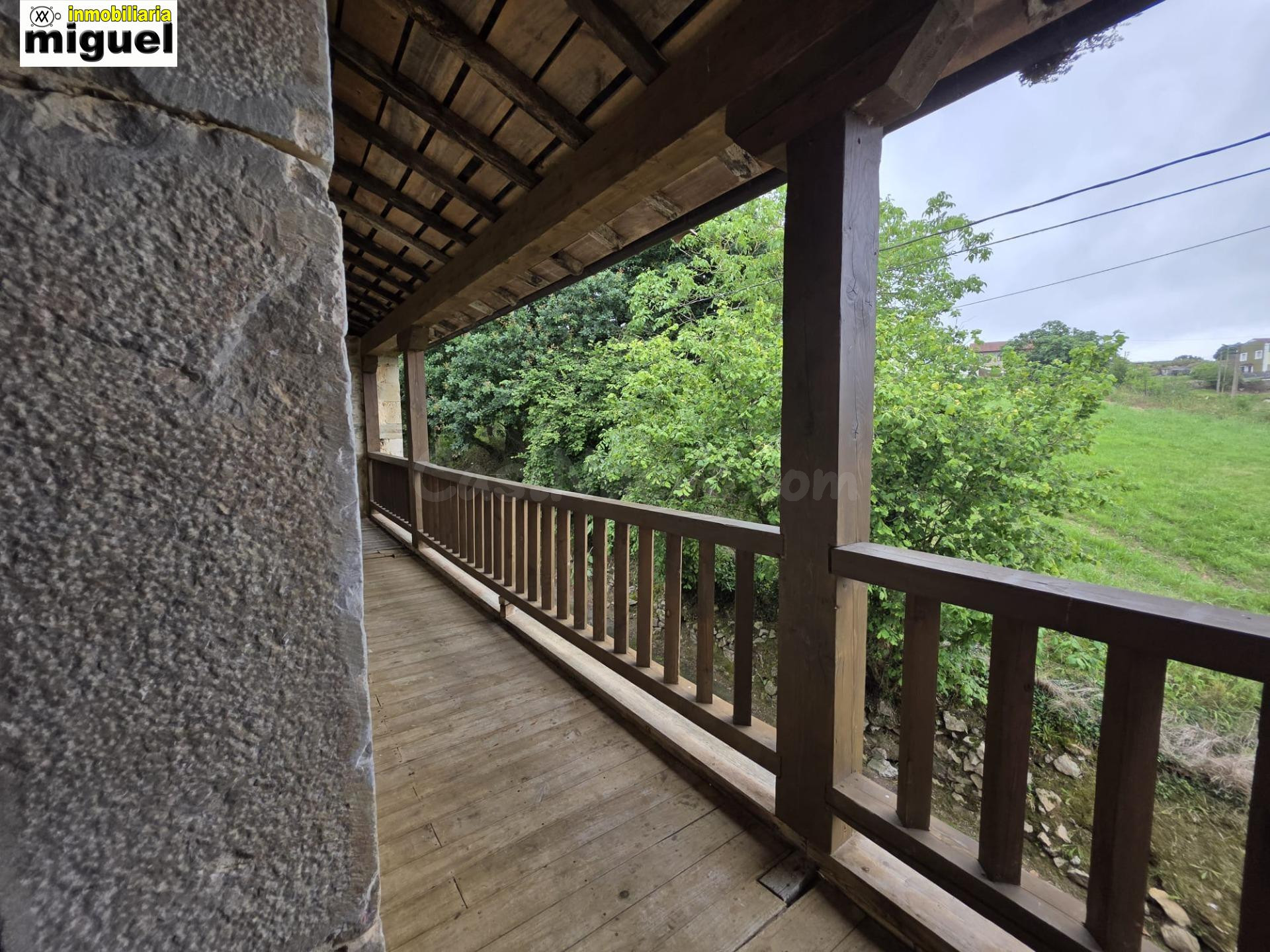 Casona semireformada y cuadra en Luey con amplio terreno - foto 3