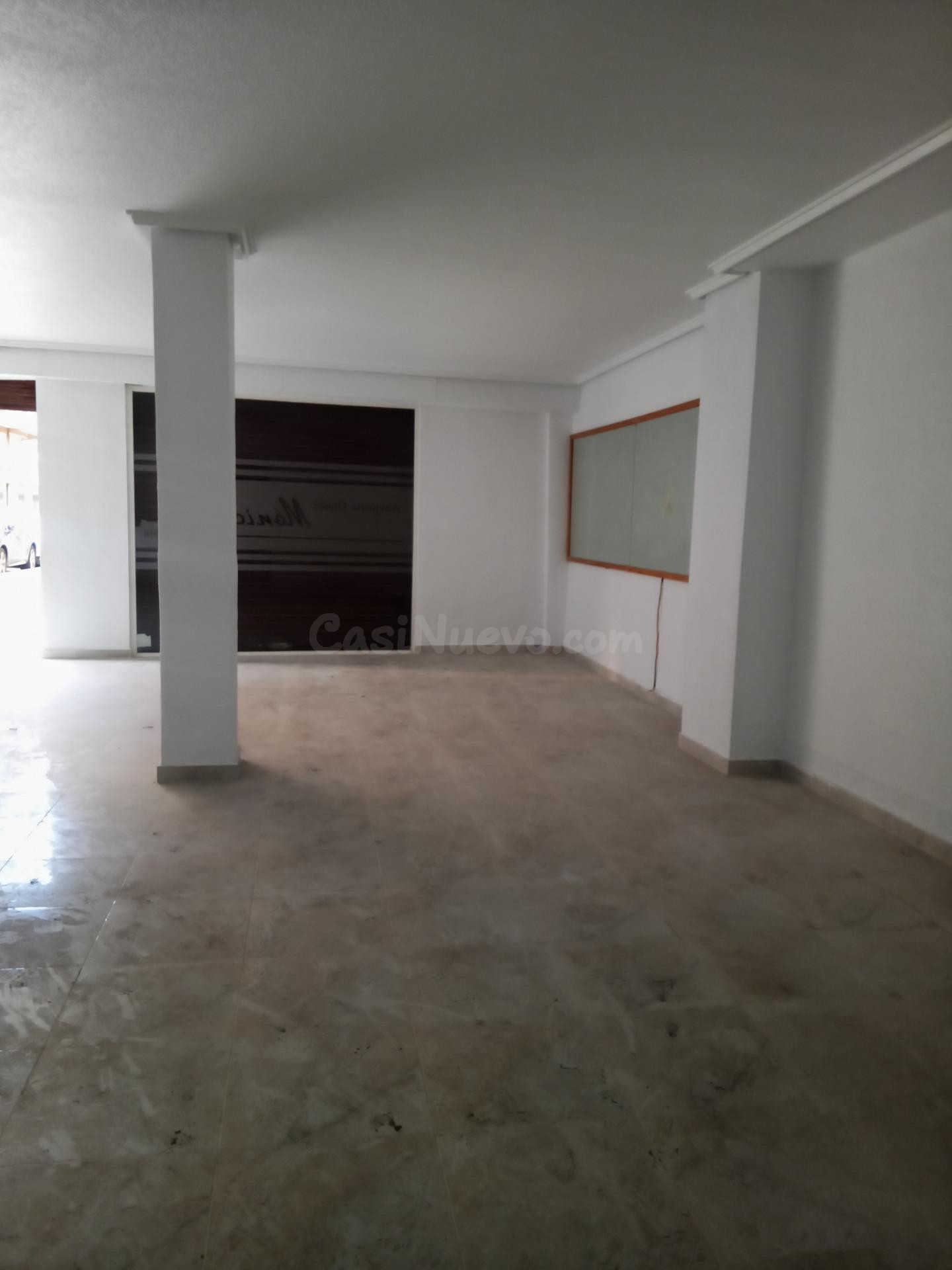 Amplio Local Comercial en Esquina - Ideal para Oficinas o Ac - foto 3