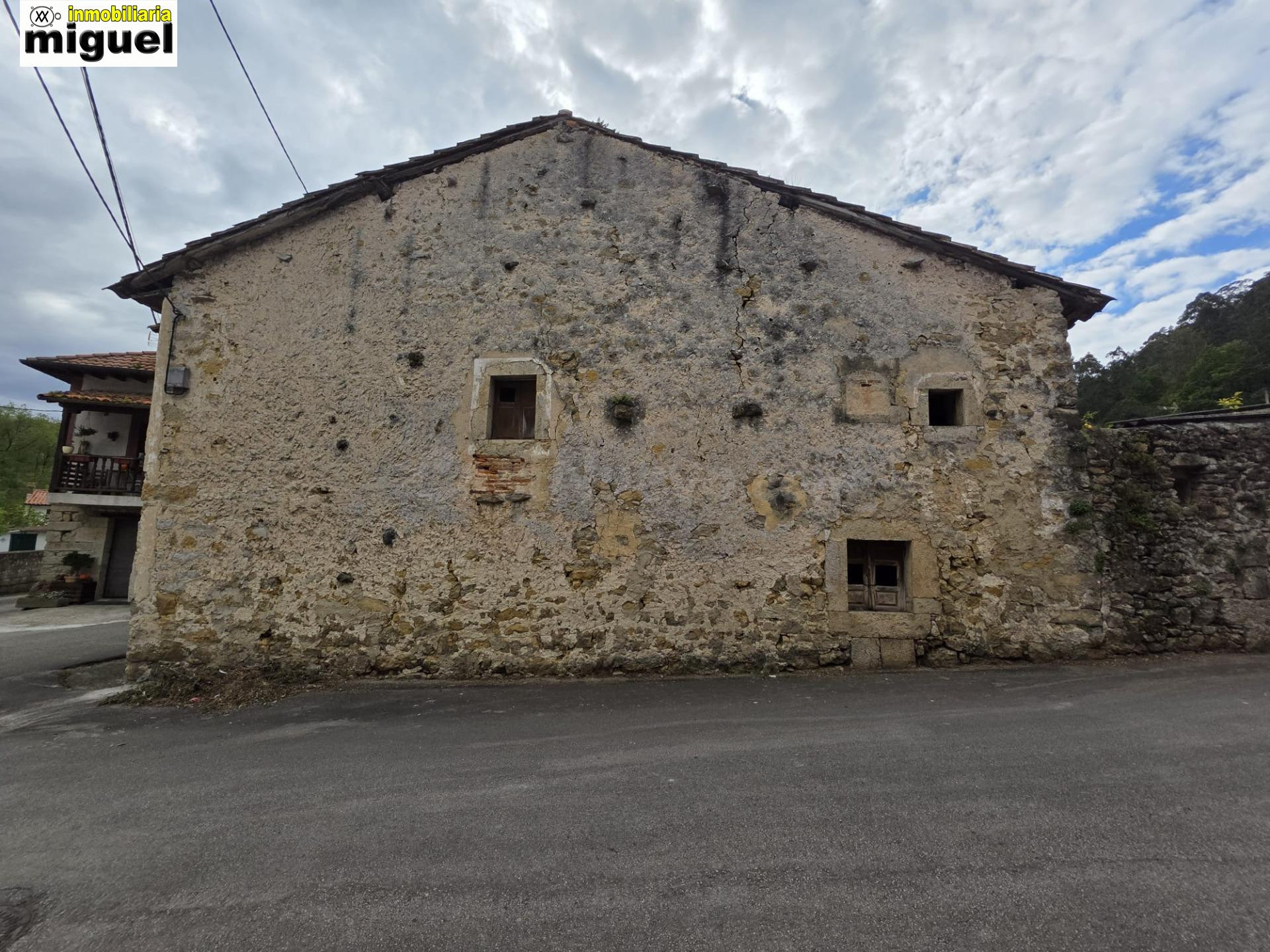 Se vende casa para reformar en Molleda - foto 4