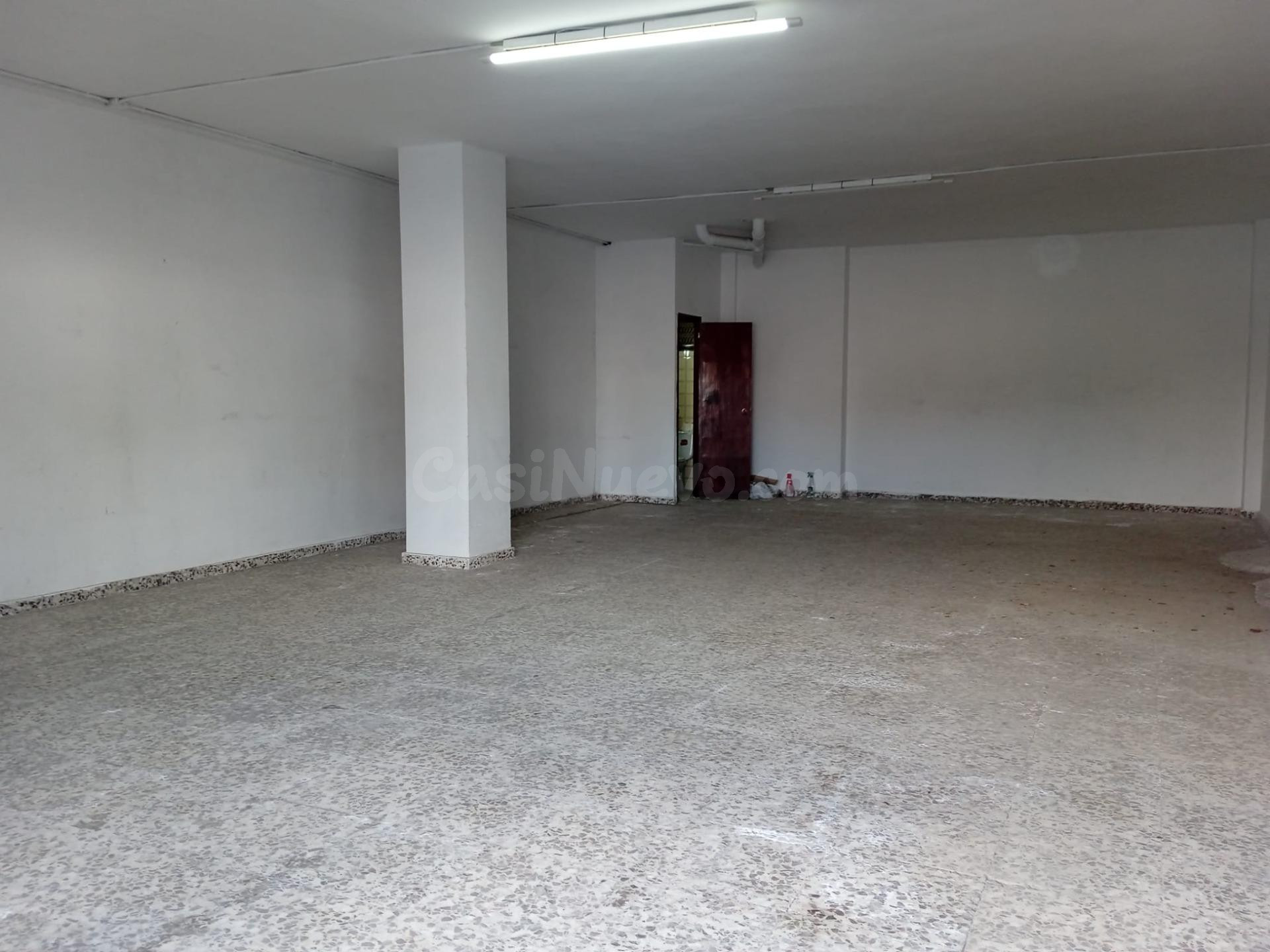 Amplio Local Comercial en Esquina - Oportunidad en San Crisp - foto 5