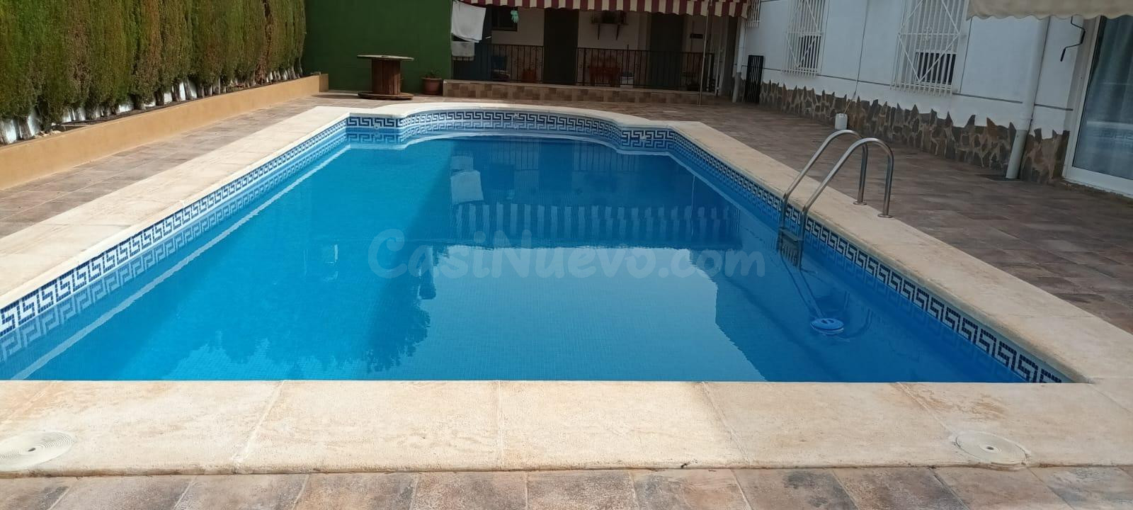 CHALET ELCHE - BONAVISTA CON PISCINA PRIVADA Y PARCELA DE 21 - foto 4