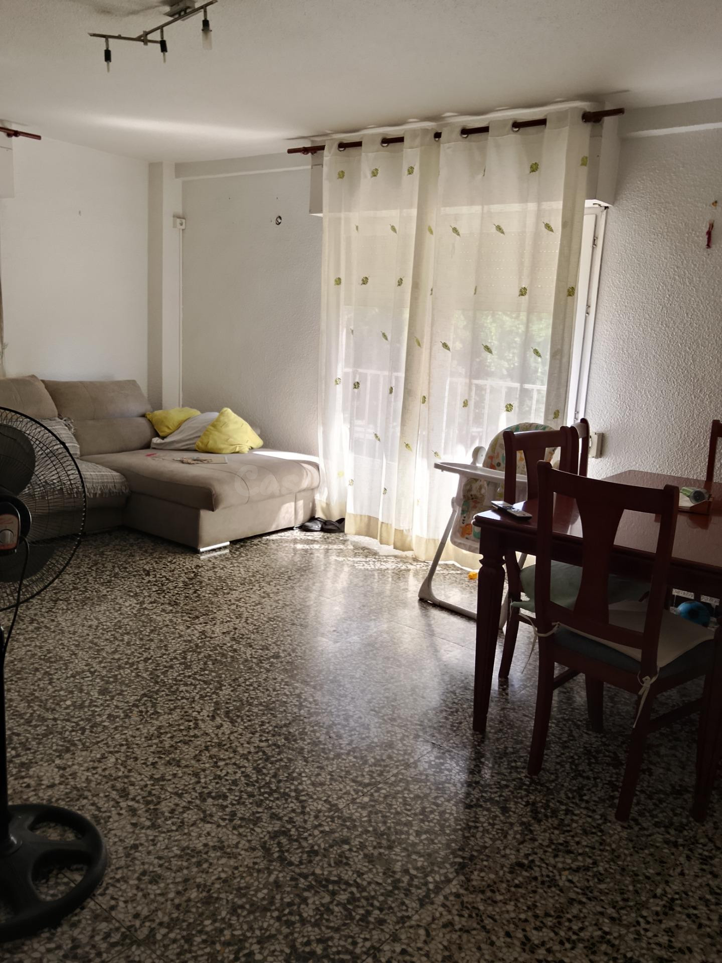 VIVIENDA EN SEGUNDA PLANTA ! - foto 2