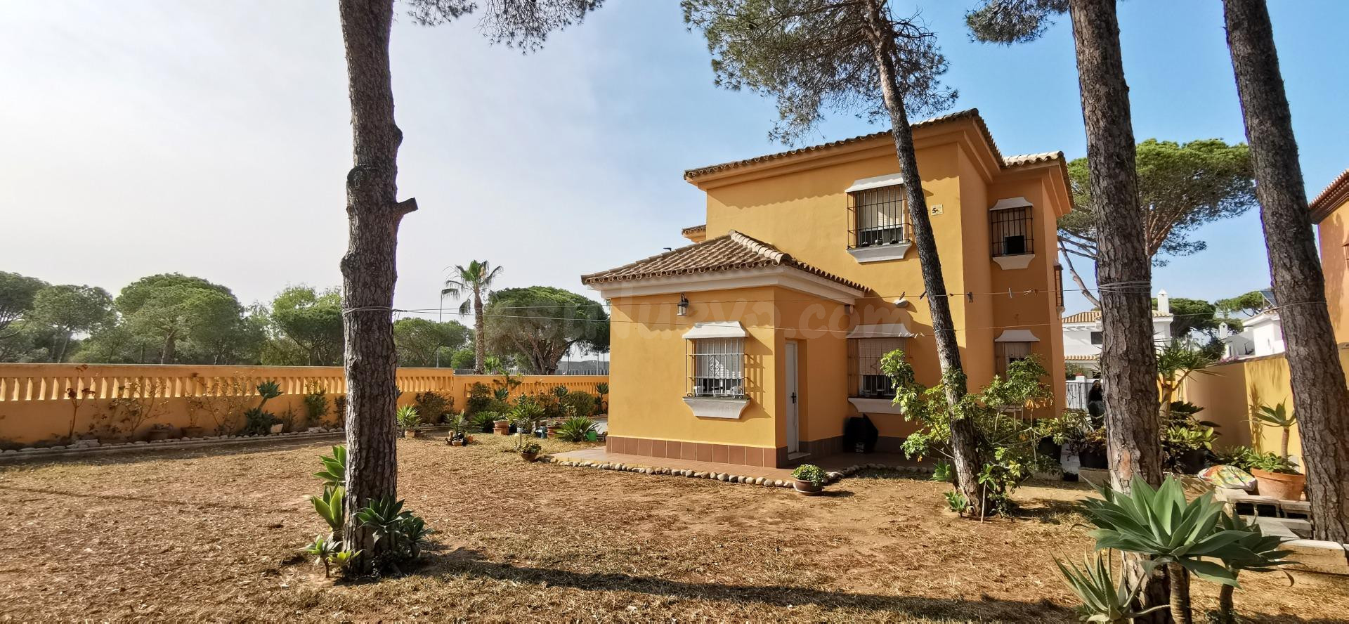 Chalet independiente a solo 350 metros del mar en Costa de S - foto 3