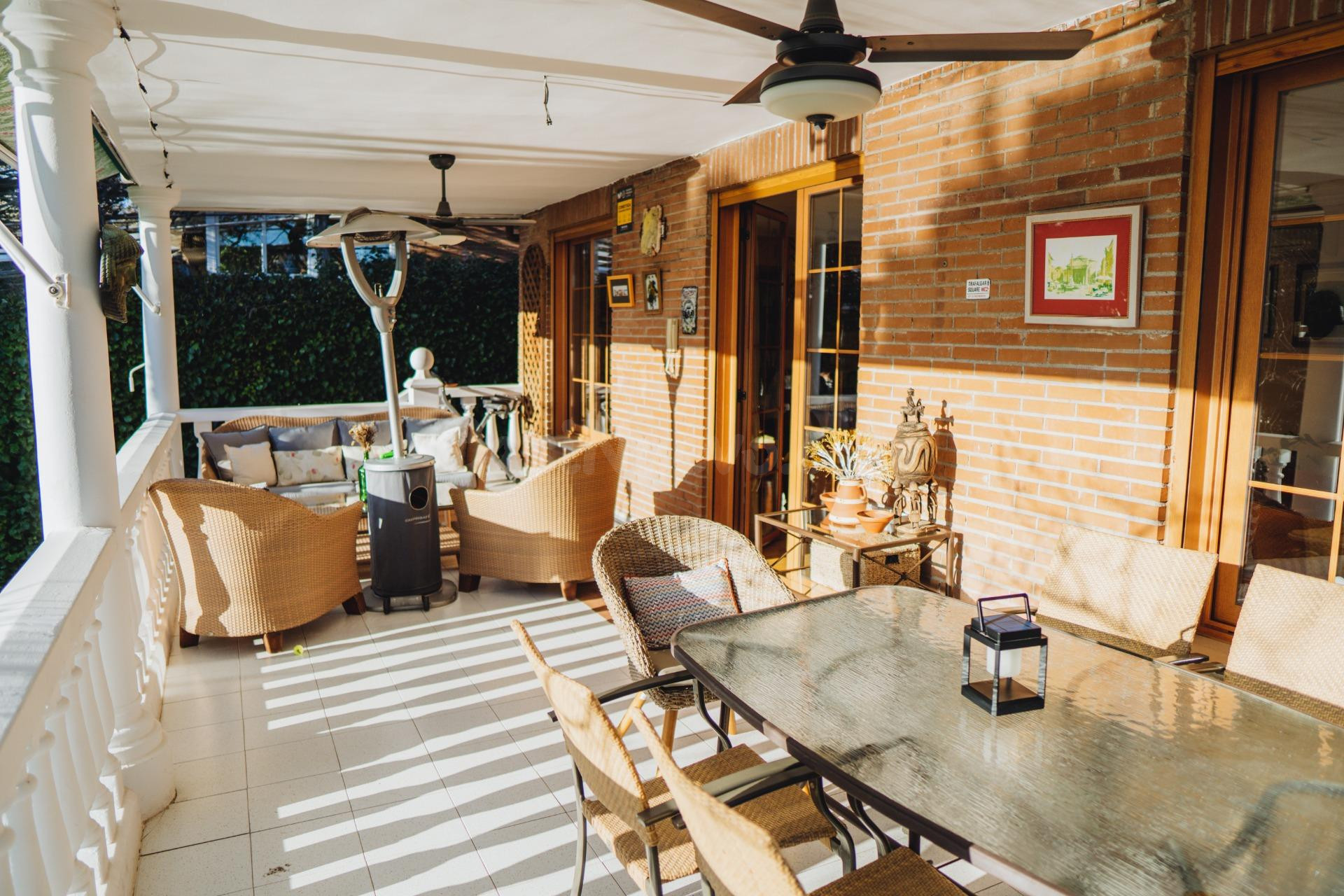 Chalet exclusivo con jardín para disfrutar en familia