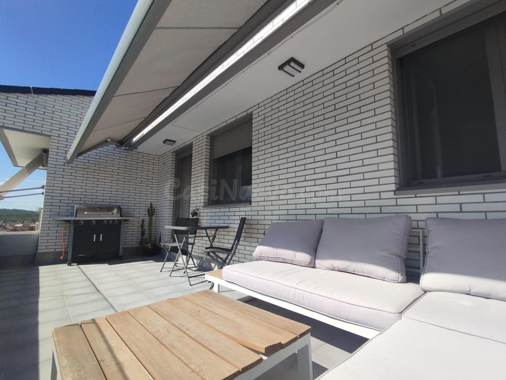 Exclusivo ático dúplex de diseño, luz y confort con dos terrazas