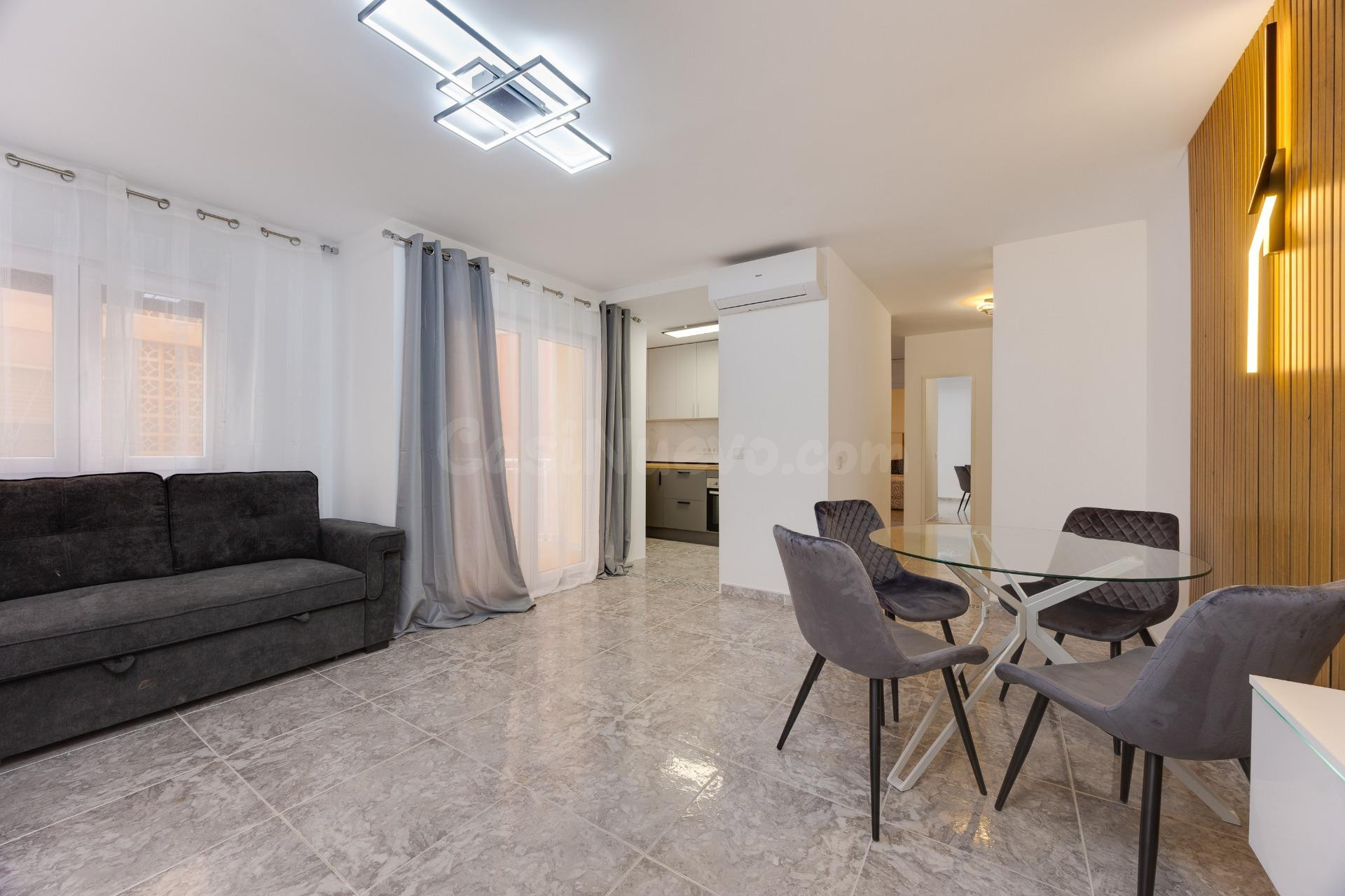 Apartamento en primera linea de Playa del cura con vistas al mar!