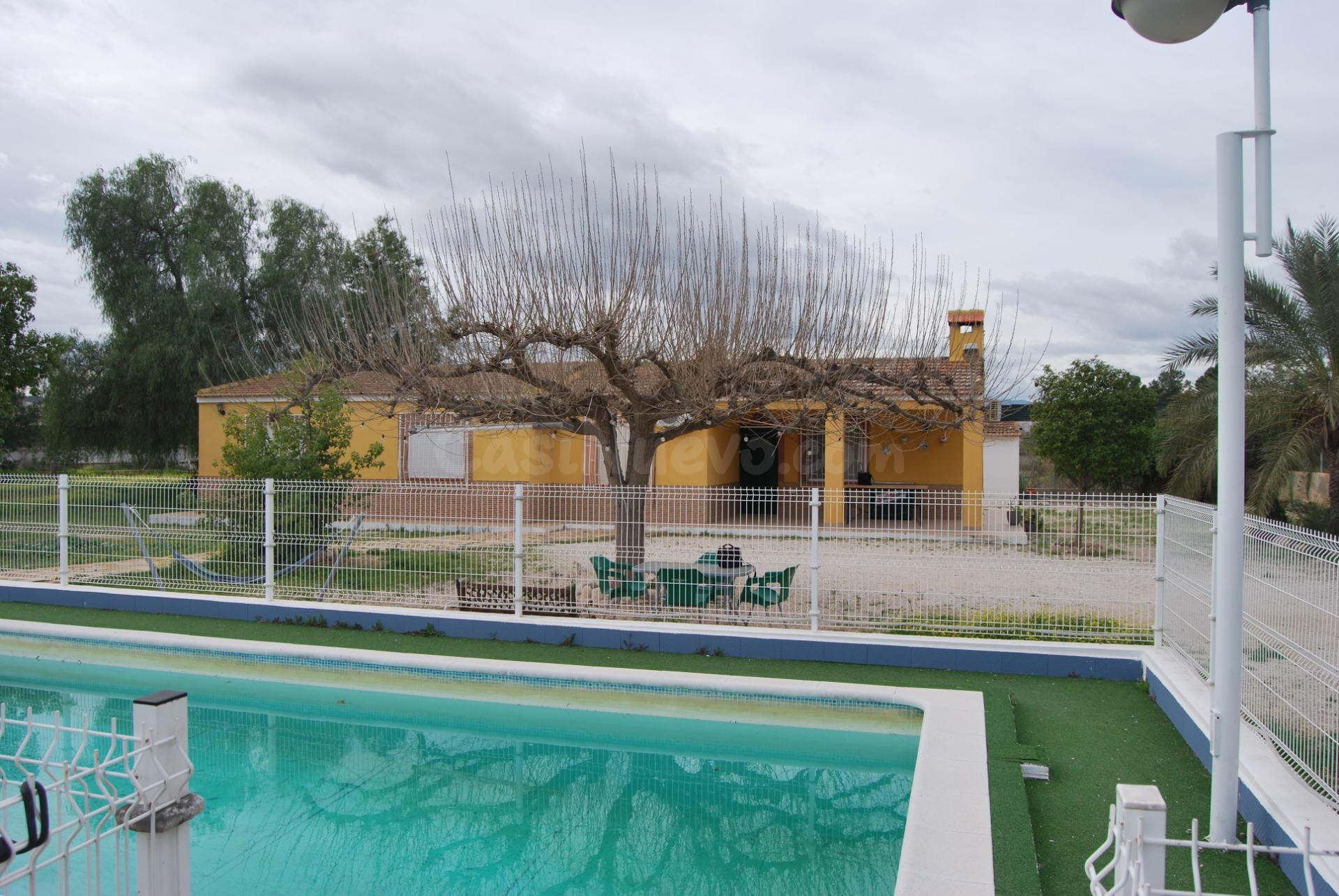 Amplia Casa con Terreno en Sangonera la Seca