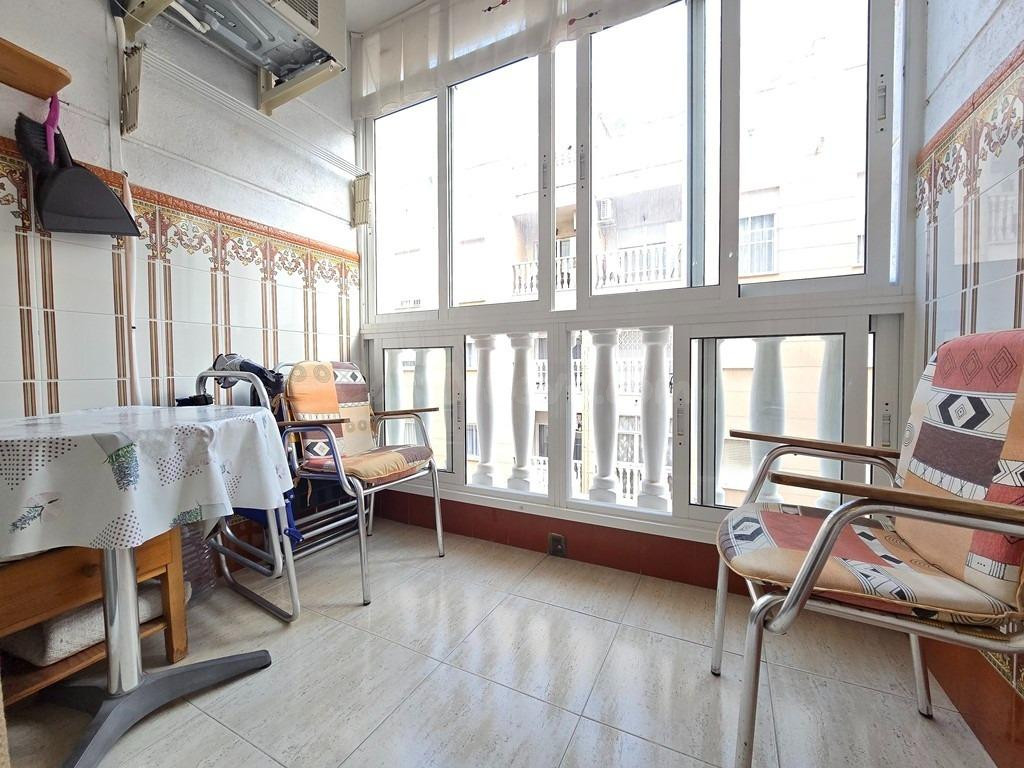 Apartamento en Pleno Centro de Torrevieja - foto 3