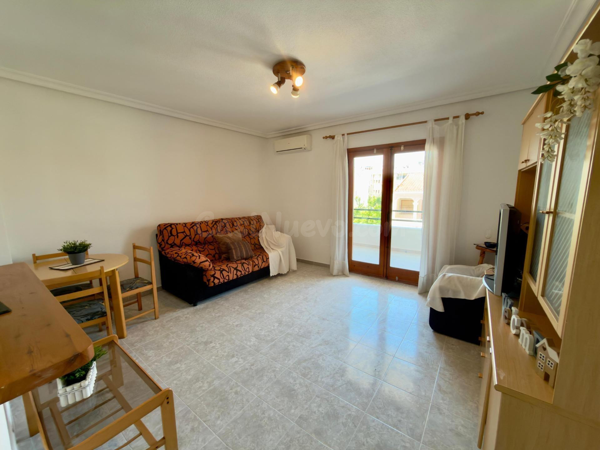 GRAN APARTAMENTO CON PISCINA ENTRE LA PLAYA DEL CURA Y PLAYA DE LOS LOCOS , INVERSION IDEAL. - foto 2