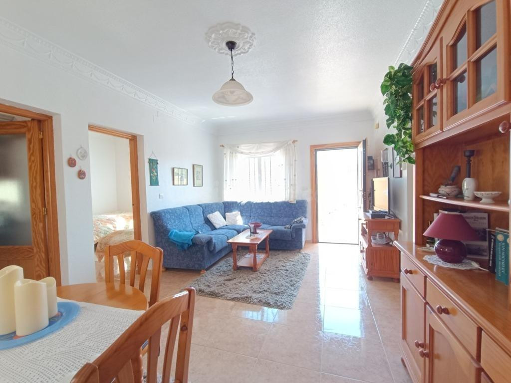 Encantador Chalet en Los Frutales, Torrevieja - Ideal para Vivir