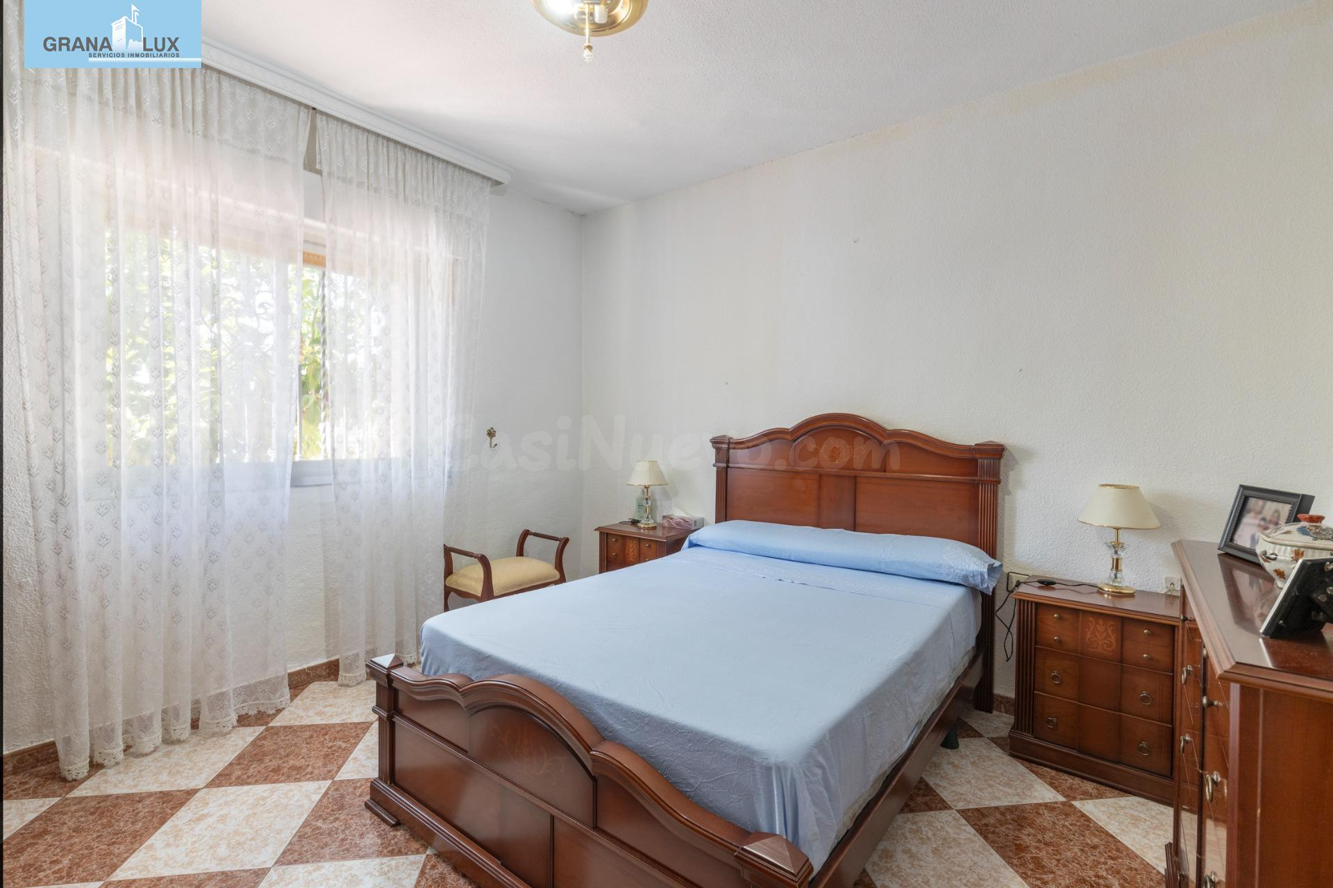 EXCELENTE OPORTUNIDAD EN LA ZUBIA CON PATIO Y JARDÍN - foto 5