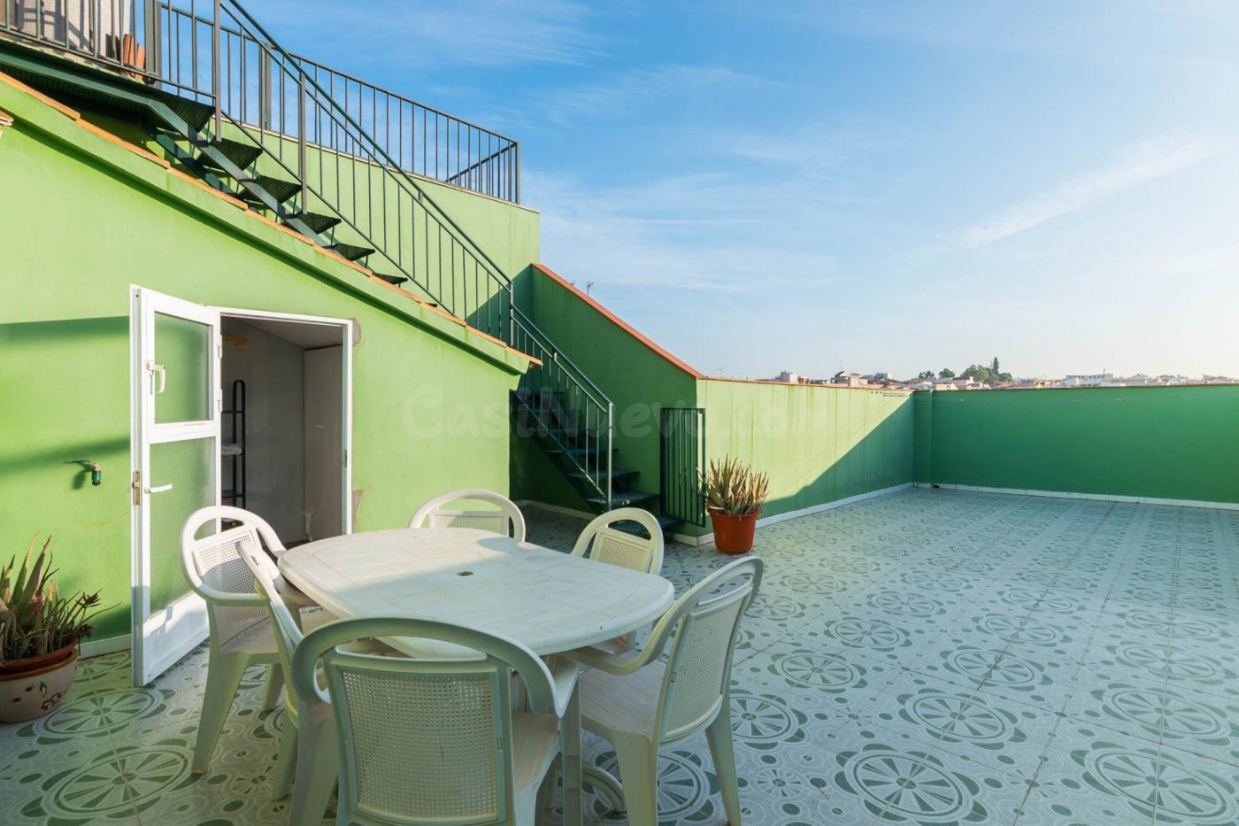 "Casa con terraza en Molina de Segura sin comunidad y con po