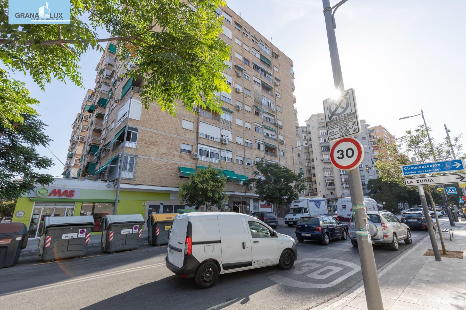 Fantástico piso en calle Palencia - foto 4