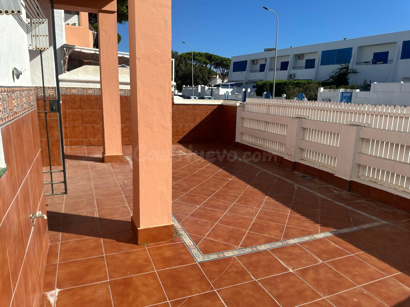 APARTAMENTO EN LA BARROSA en URBANIZACION CON PISCINA - foto 5