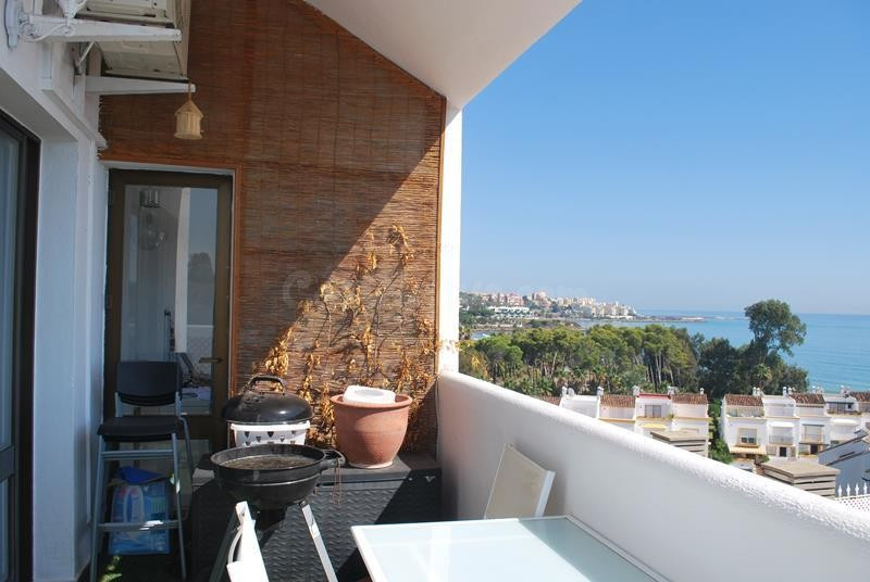IMPRESIONANTE ÁTICO TRIPLEX EN PRIMERA LÍNEA DE PLAYA…. - foto 2