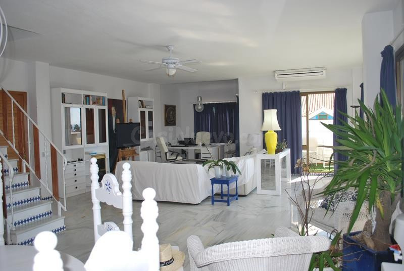 IMPRESIONANTE ÁTICO TRIPLEX EN PRIMERA LÍNEA DE PLAYA…. - foto 4