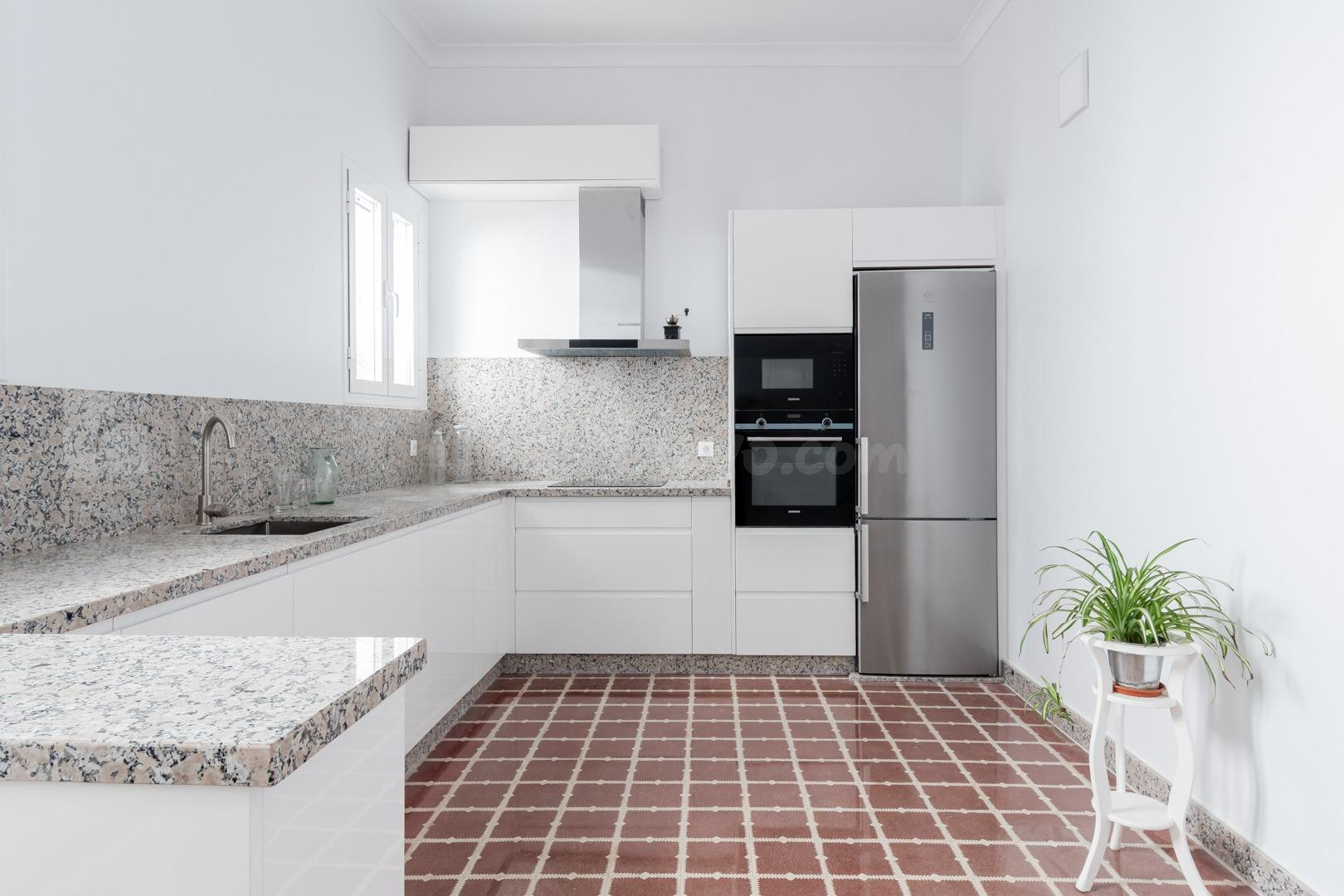 ESPECTACULAR VIVIENDA A ESTRENAR EN CENTRO