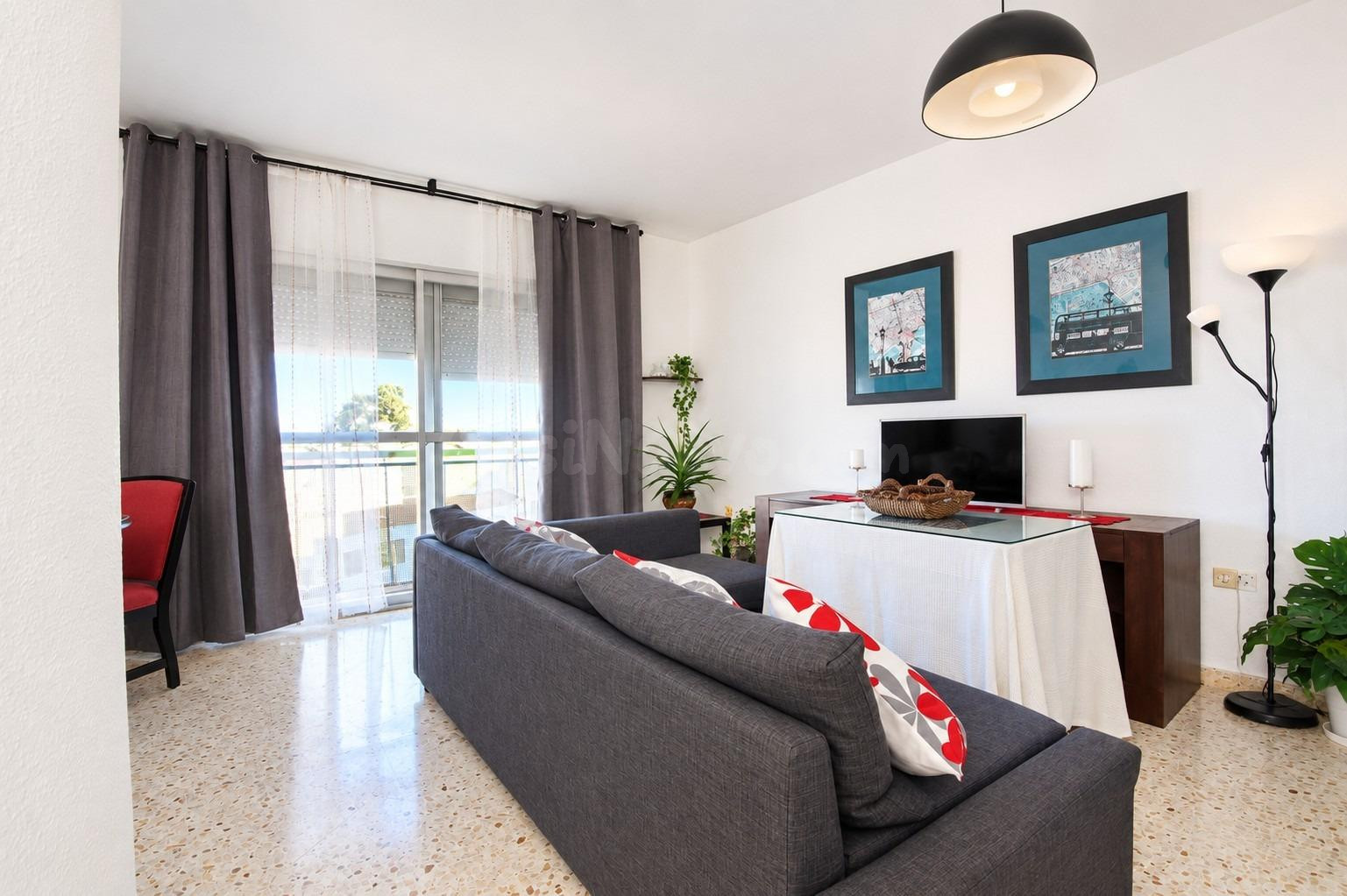 Se Alquila DUPLEX En Urb Adarves (Zona el Retiro)