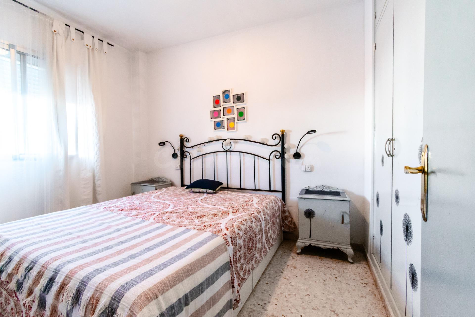 Se Alquila DUPLEX En Urb Adarves (Zona el Retiro) - foto 5