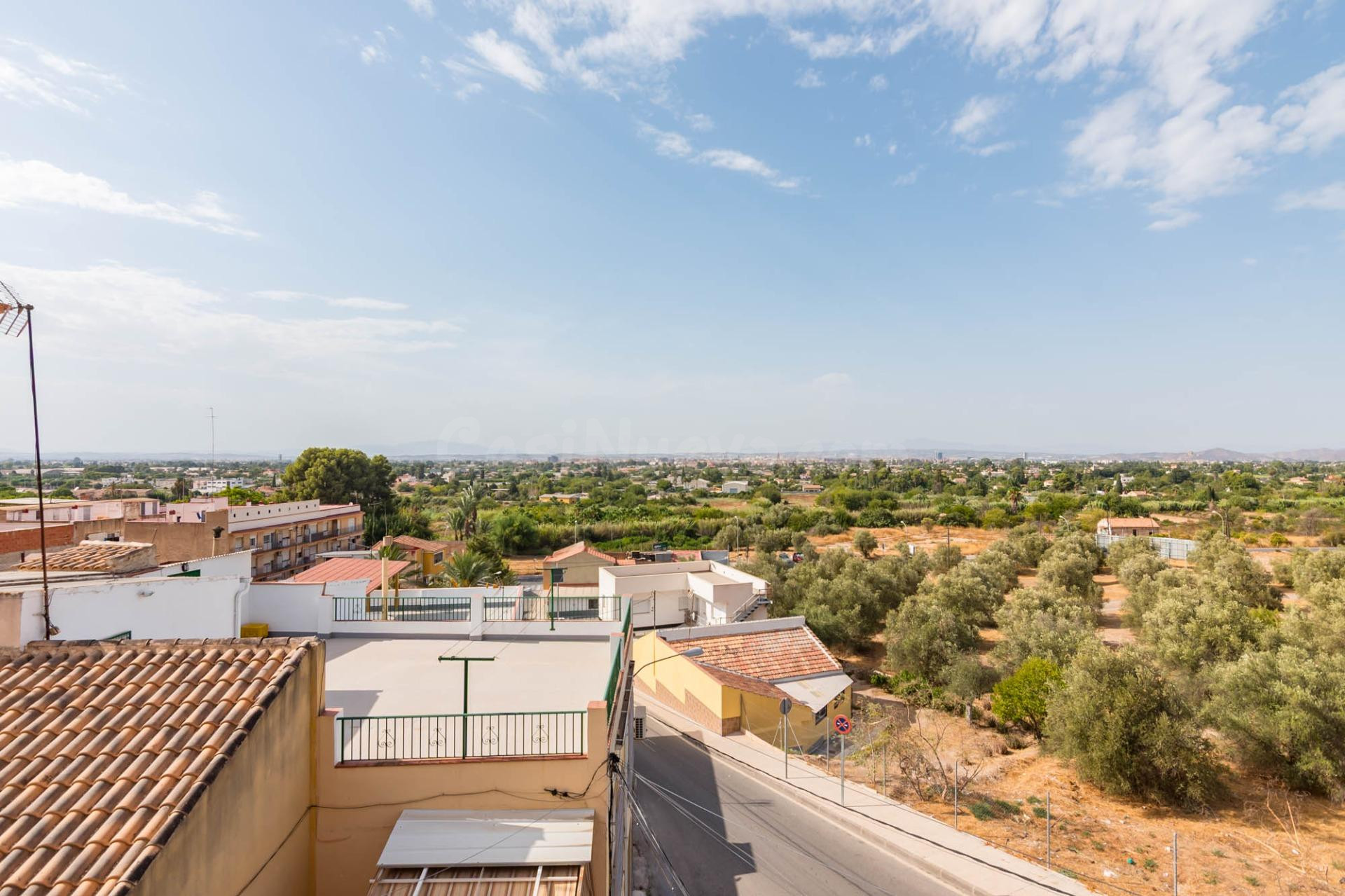 Amplia Casa en Algezares, Murcia - Ideal para Familias - foto 4